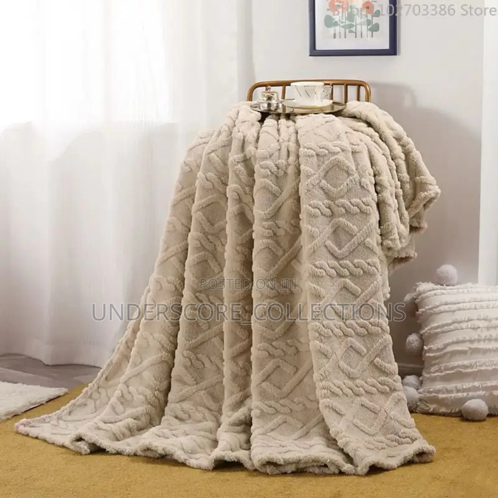 Solid Color Flannel Blanket. (200*230cms) That Is 6*7ft.