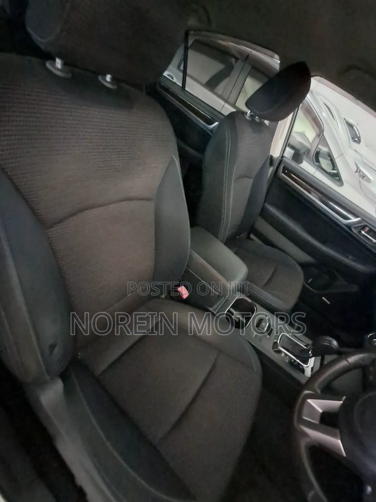 Subaru Legacy 2016 White