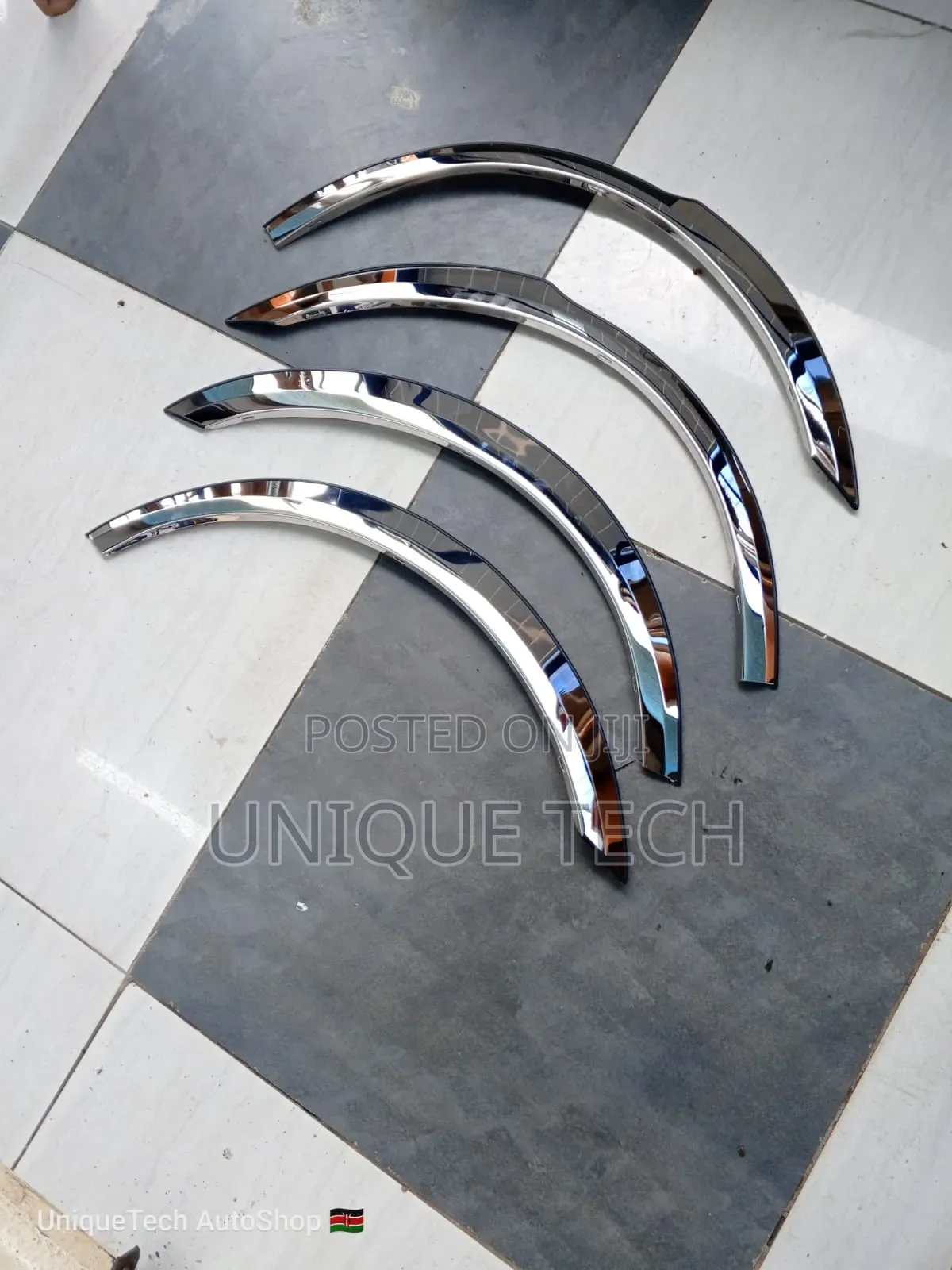 Universal Chrome Fenders for a Sleek Look