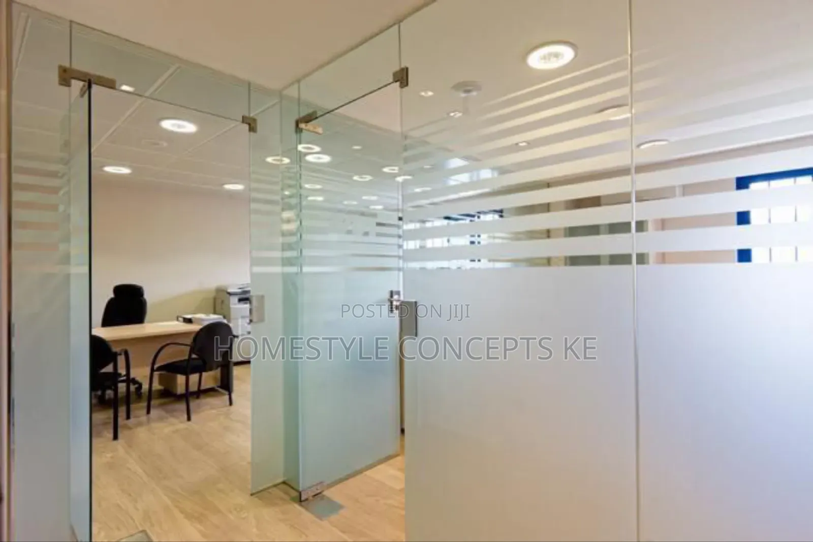 Frameless Glass Frosted MDF Aluminium Partitions Tinting