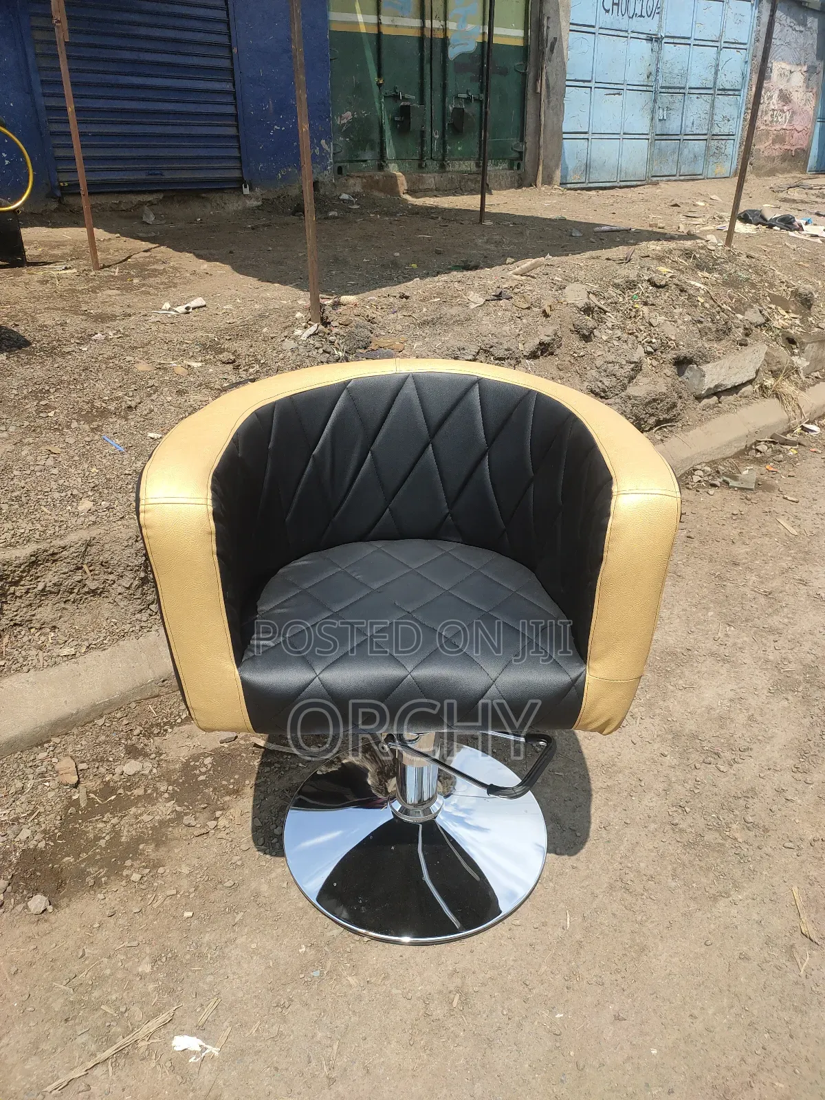 Salon Seats, / Styling Seats