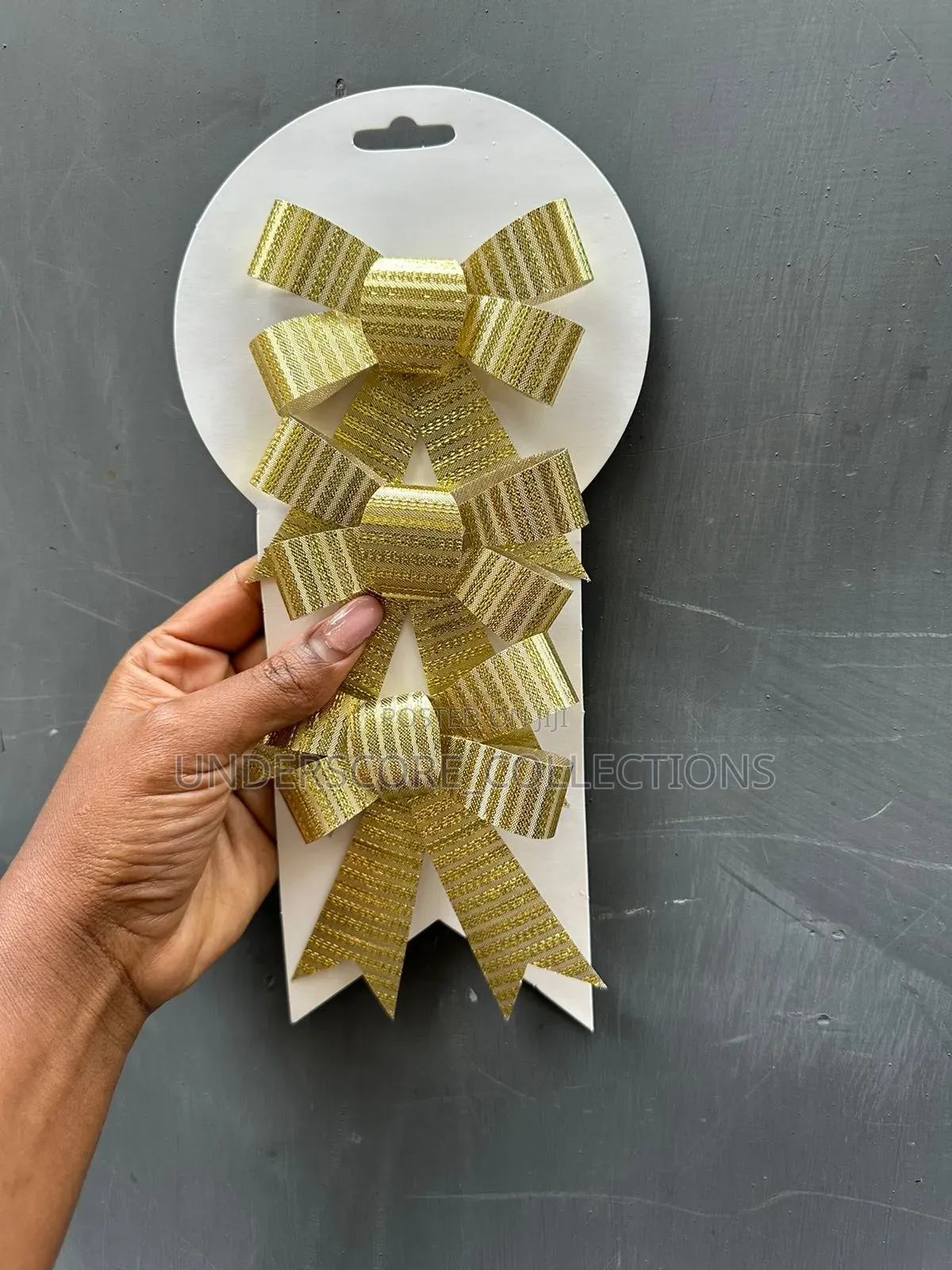 Gold Bows 3pc Set . Christmas Decor.