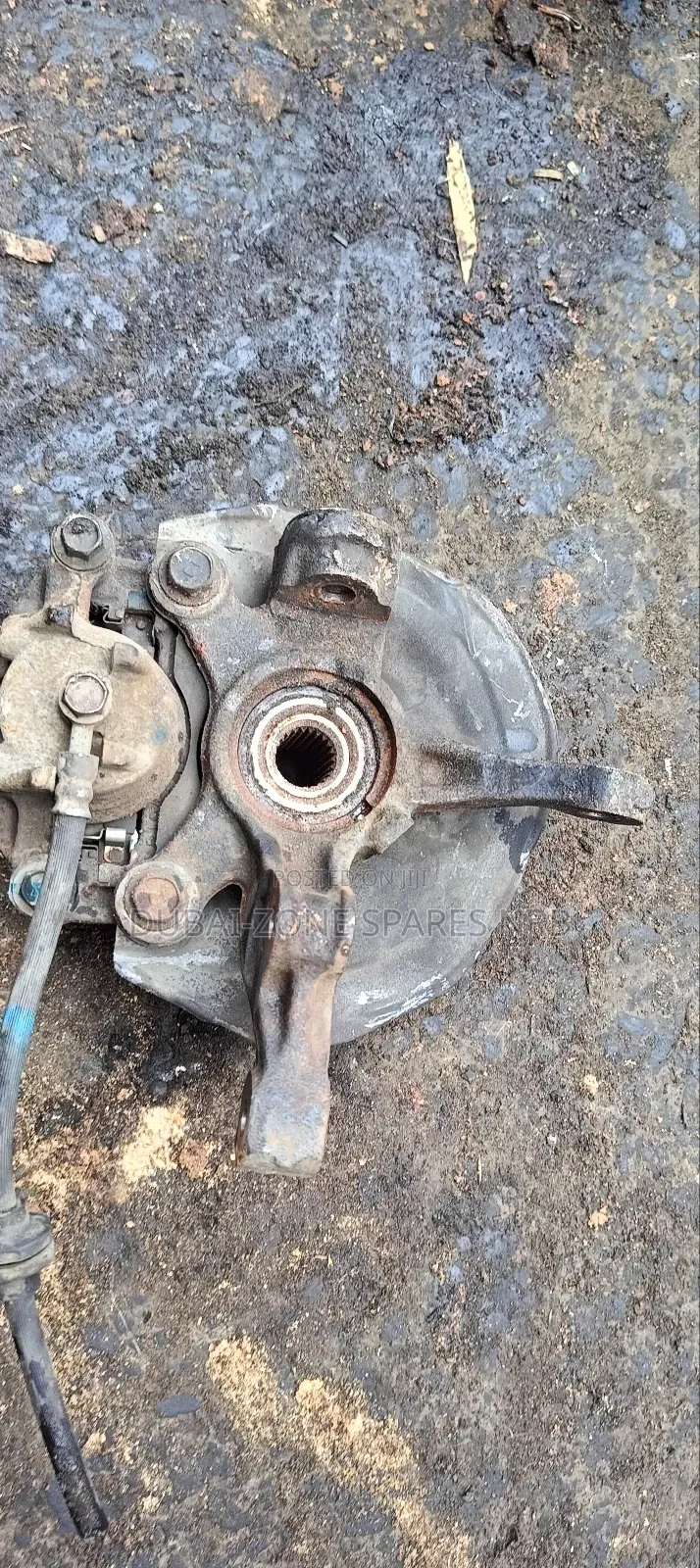 Wheel Hubs Mitsubishi Mirage.