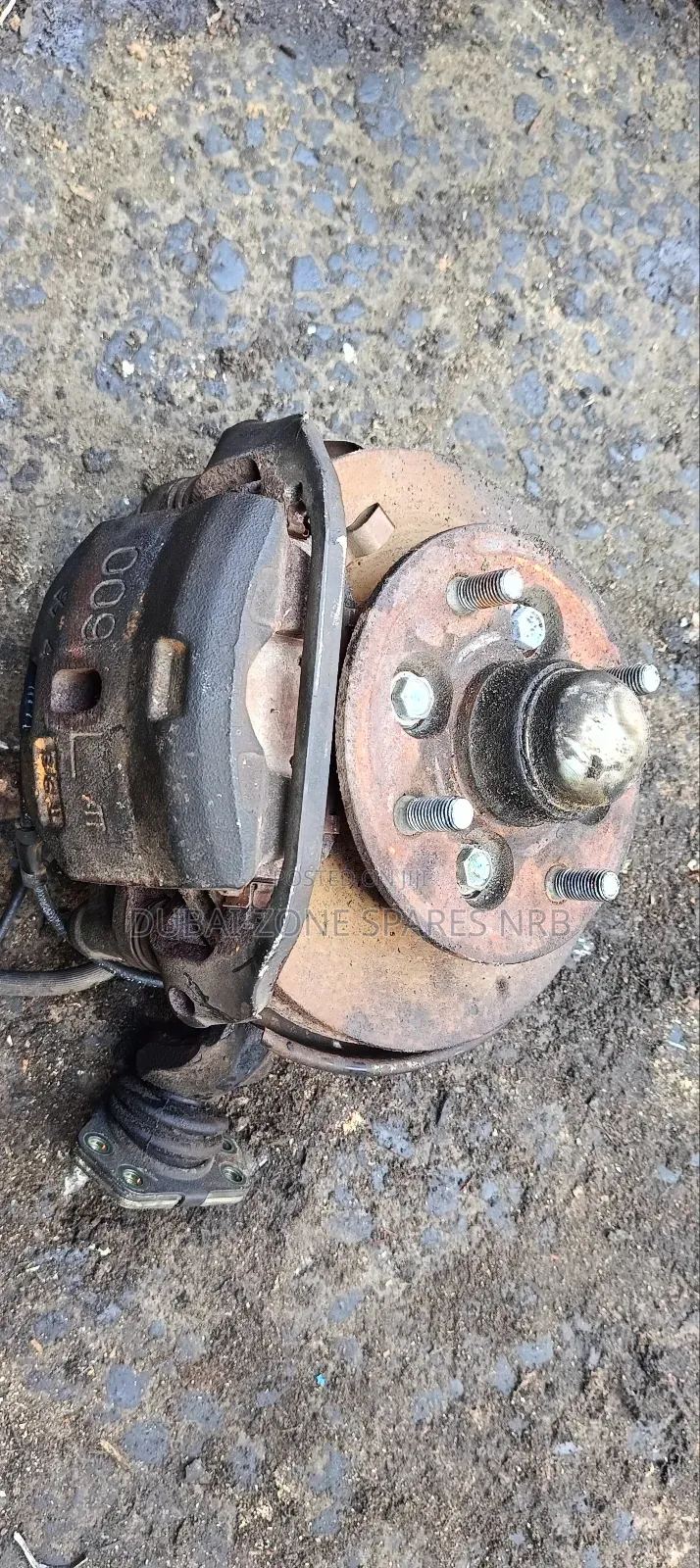 Complete Wheel Hubs Townace 3C And Available.