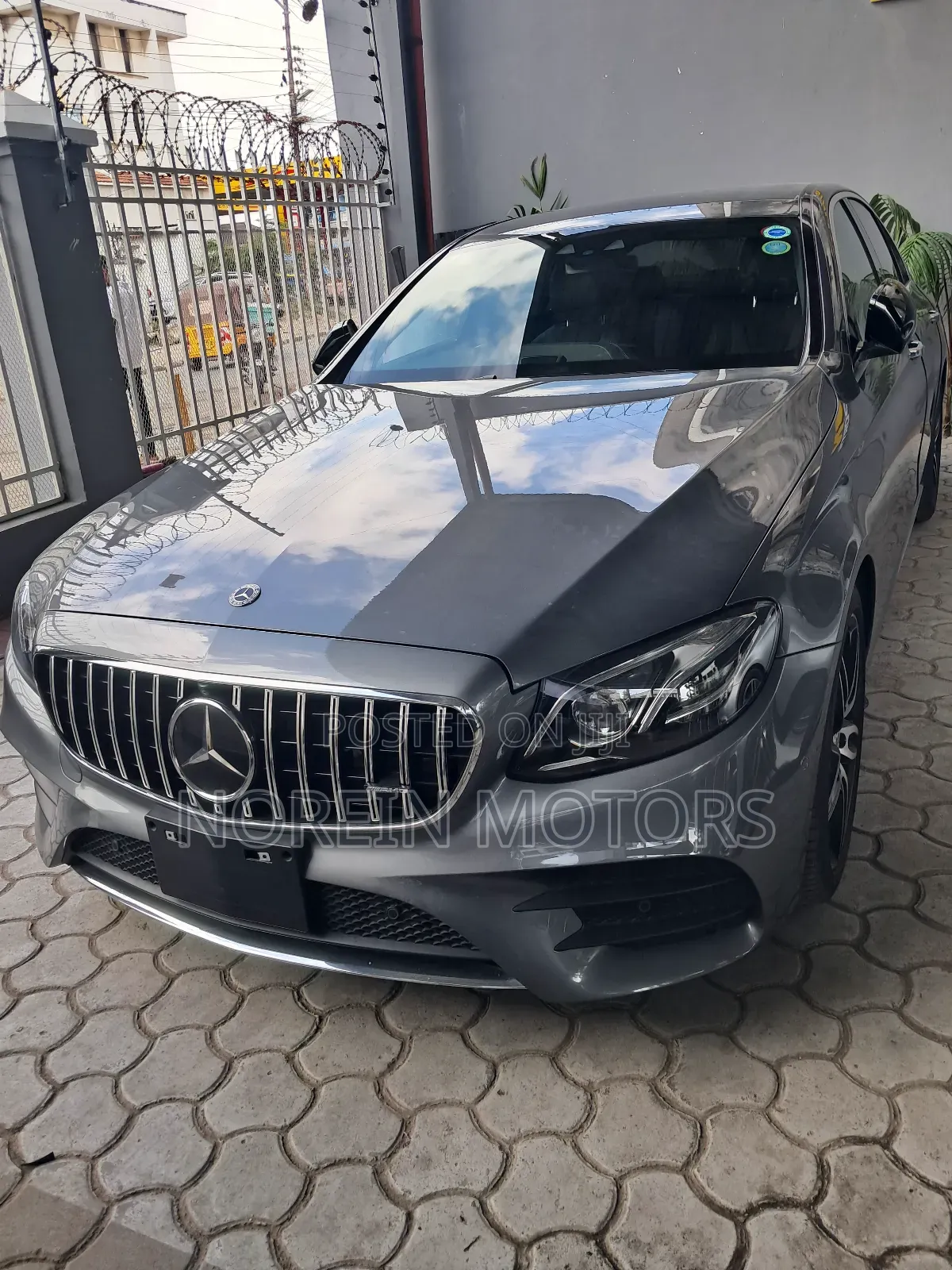 Mercedes-Benz E63 2016 Silver