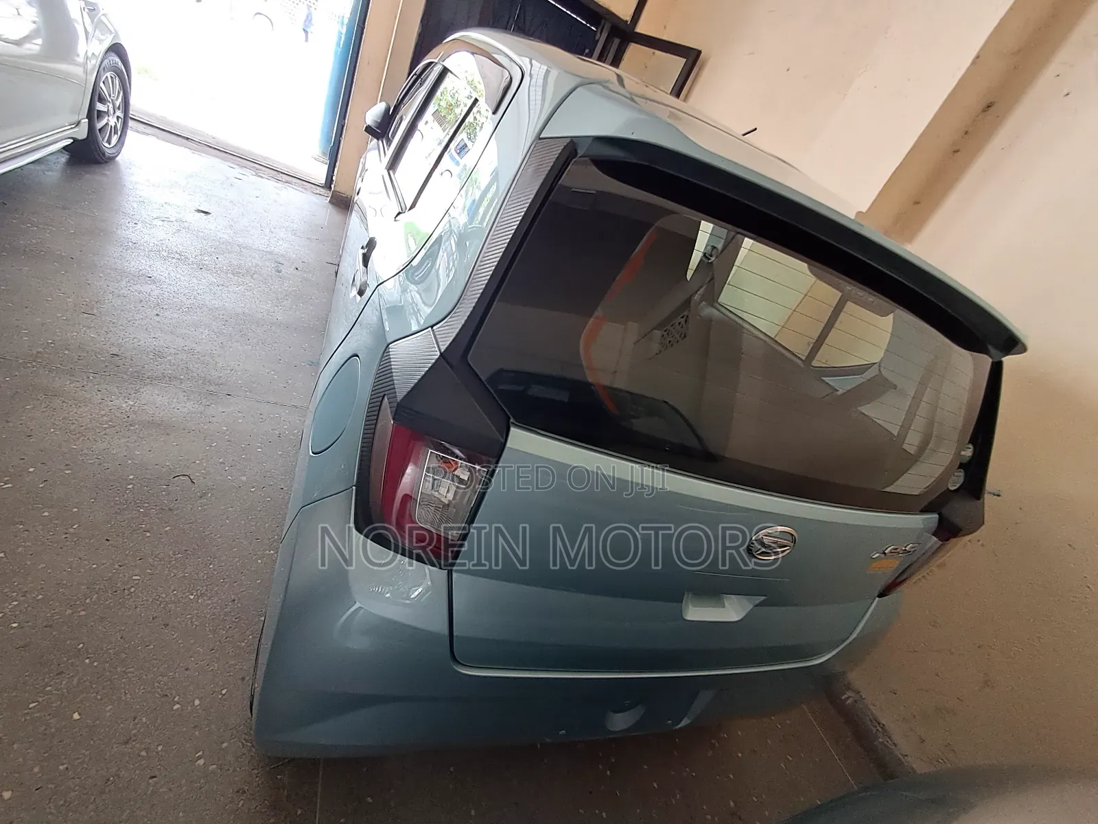 Daihatsu Mira 2017 Blue
