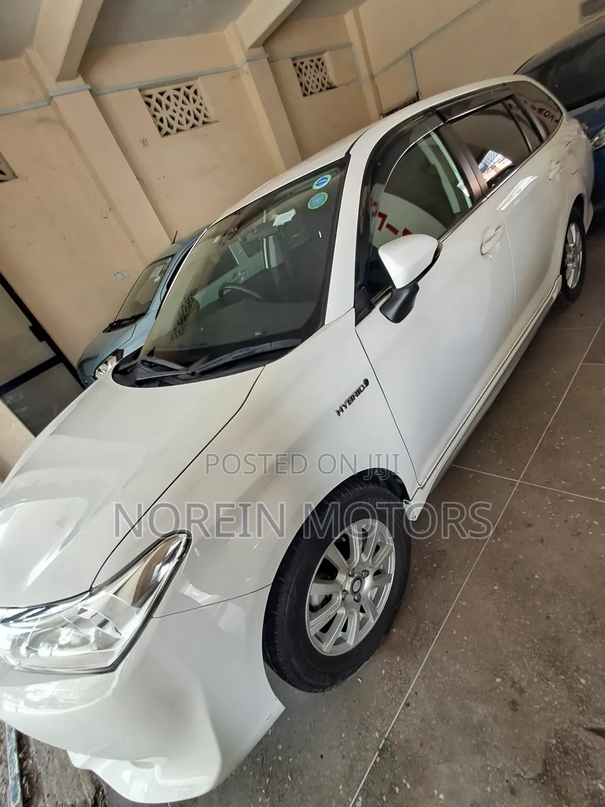 Toyota Corolla Fielder 2017 White