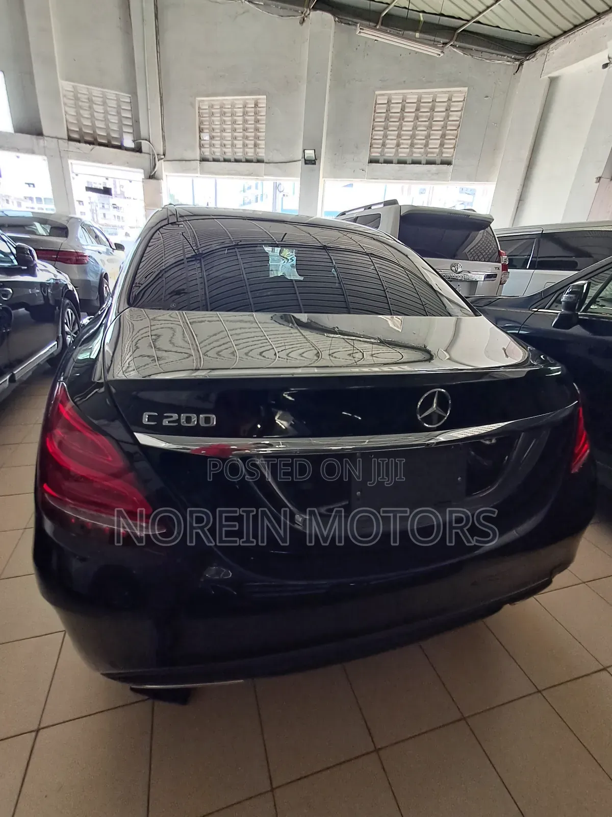 Mercedes-Benz C200 2016 Matt Black