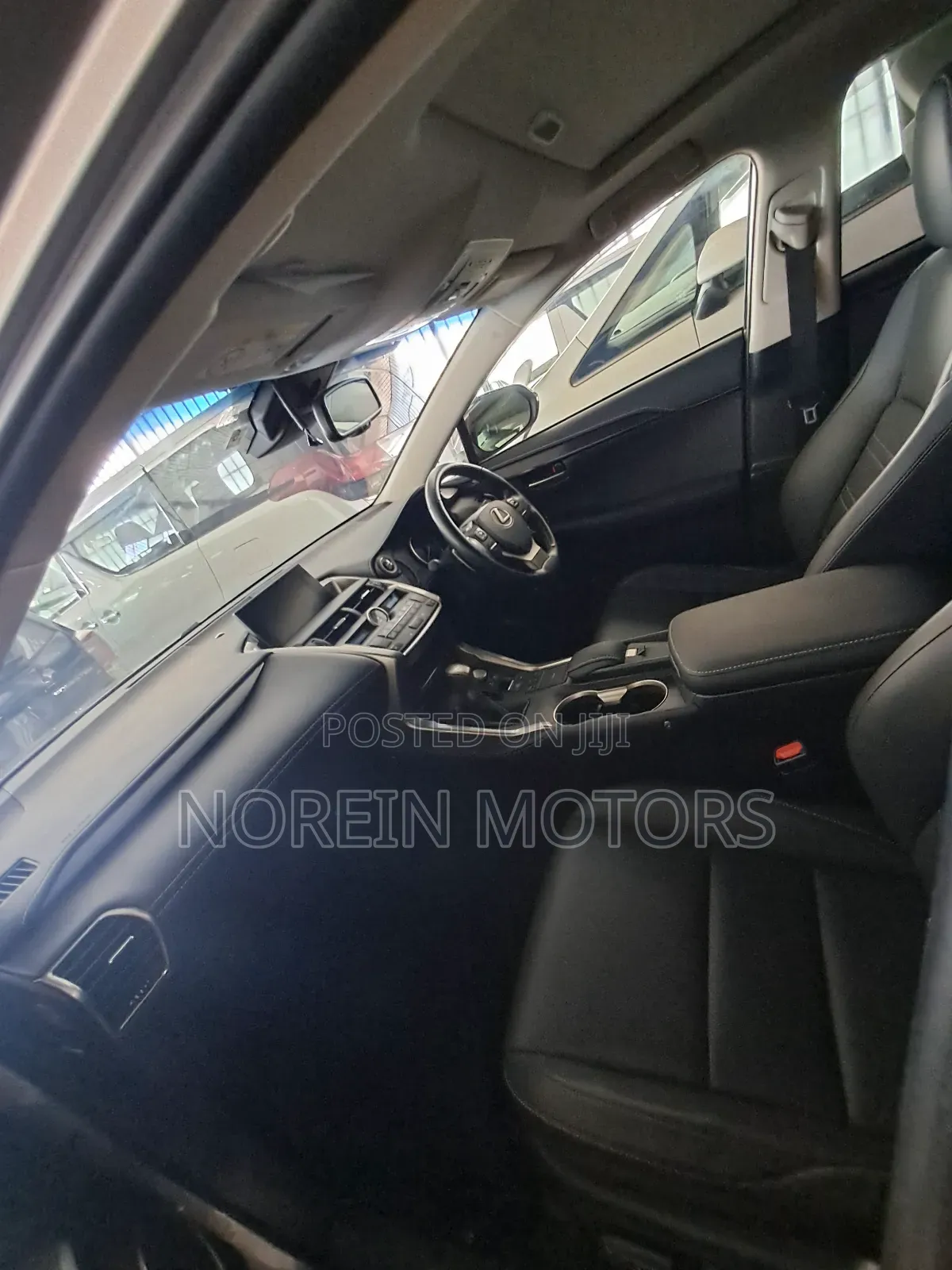 Lexus NX 300h Base 4x4 (2.5L 4cyl 2A) 2018 Gray
