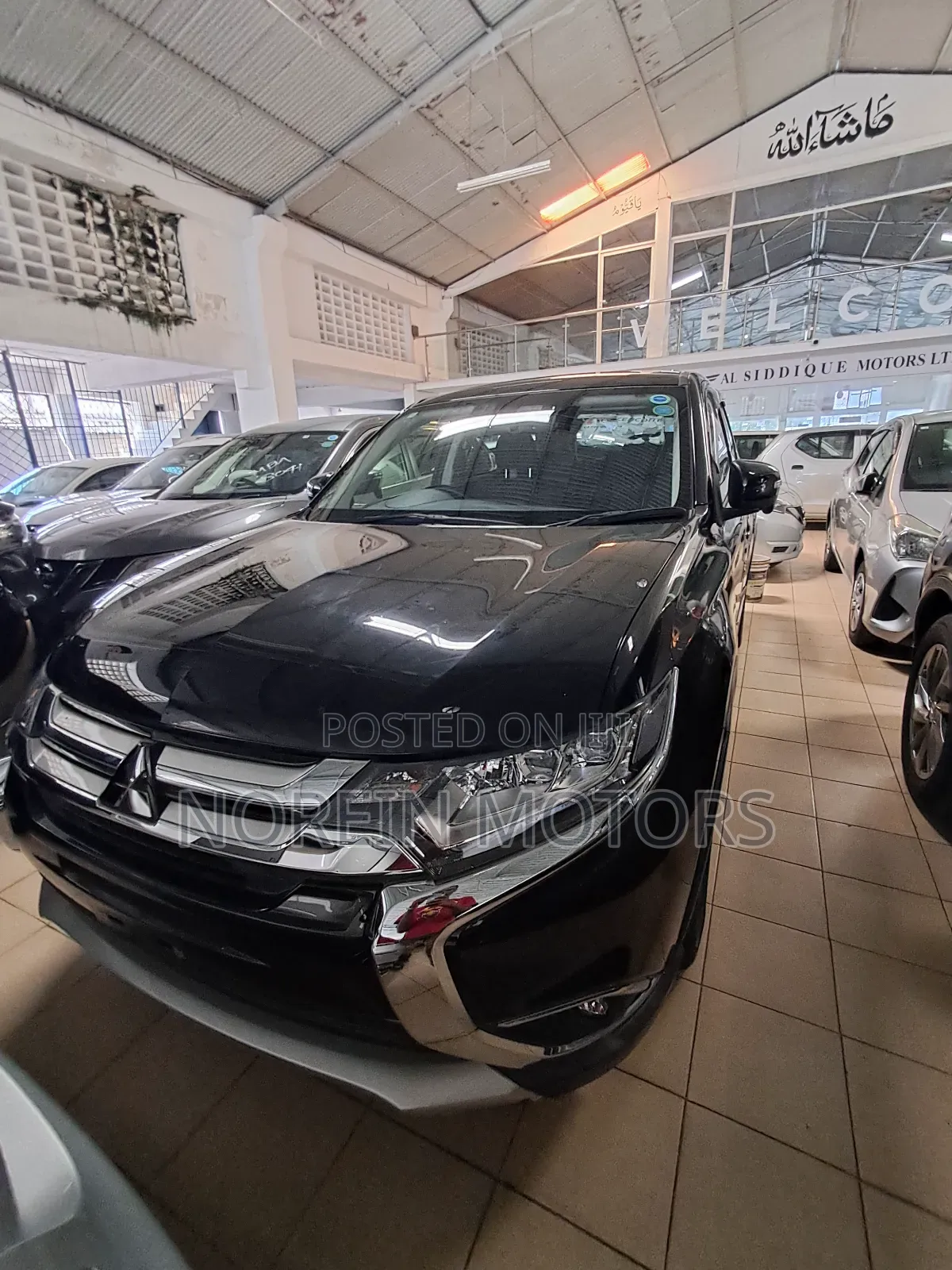 Mitsubishi Outlander 2018 Matt Black