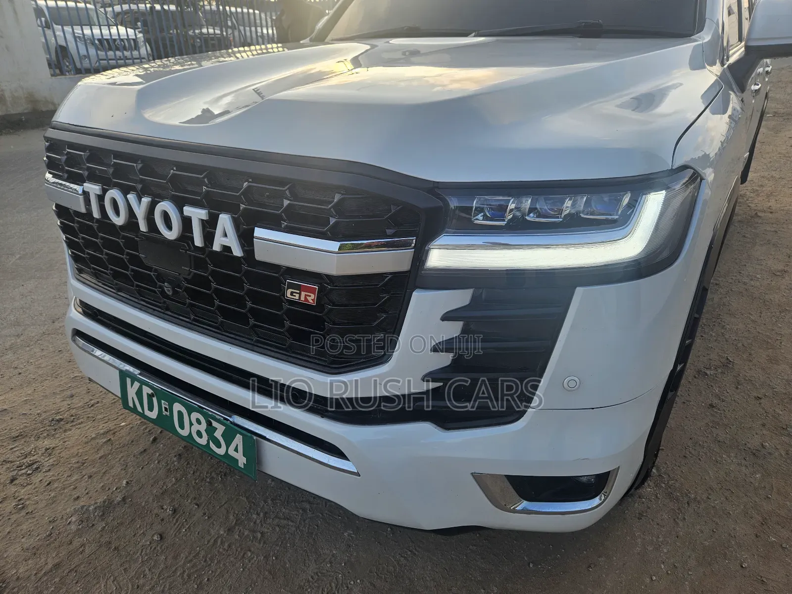 Toyota Land Cruiser 2014 White
