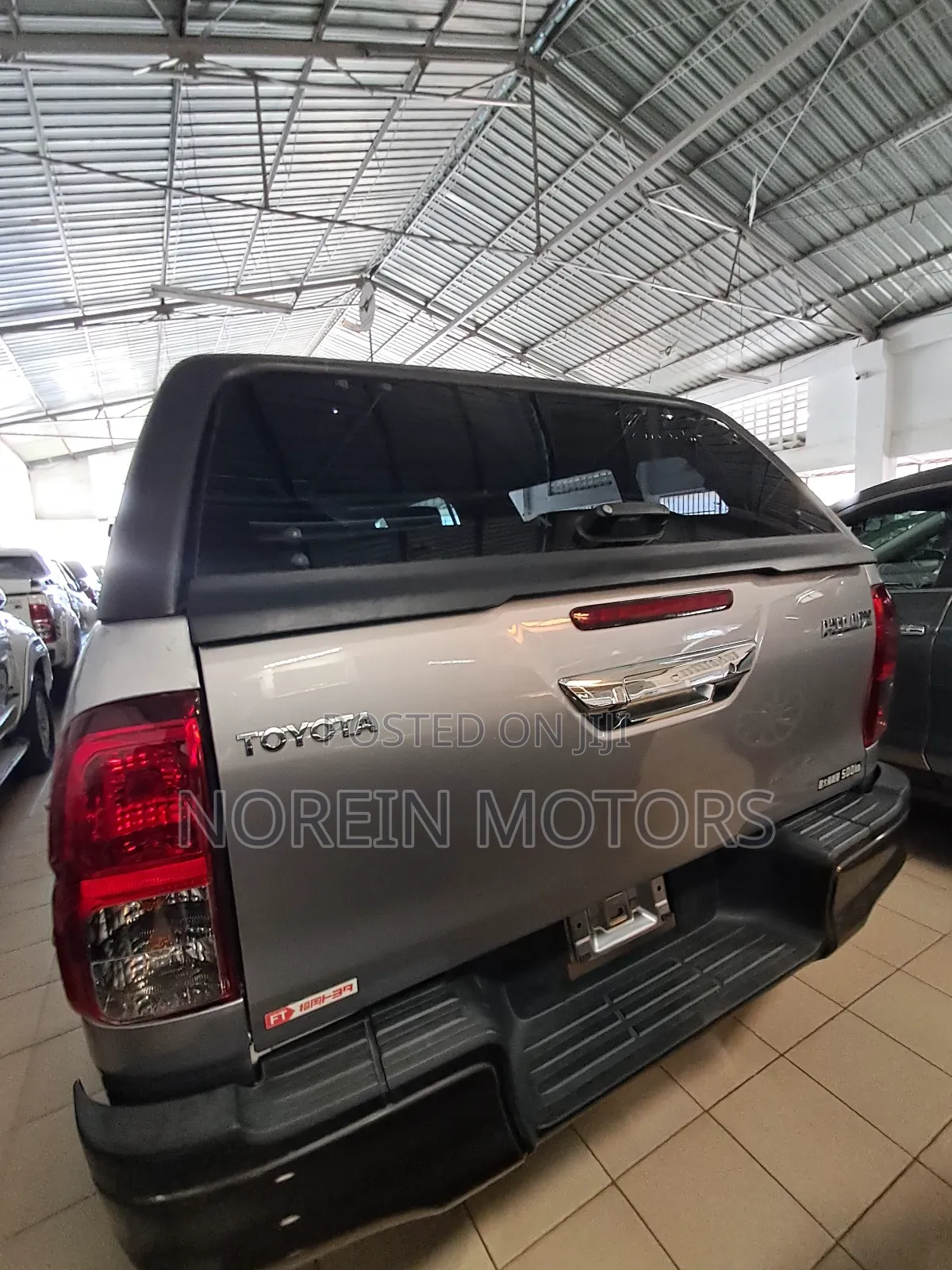 Toyota Hilux 2017 Gray