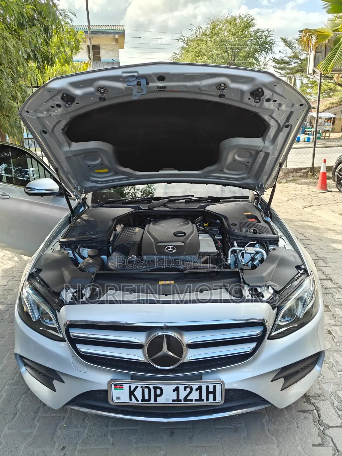 Mercedes-Benz E200 2016 Gray