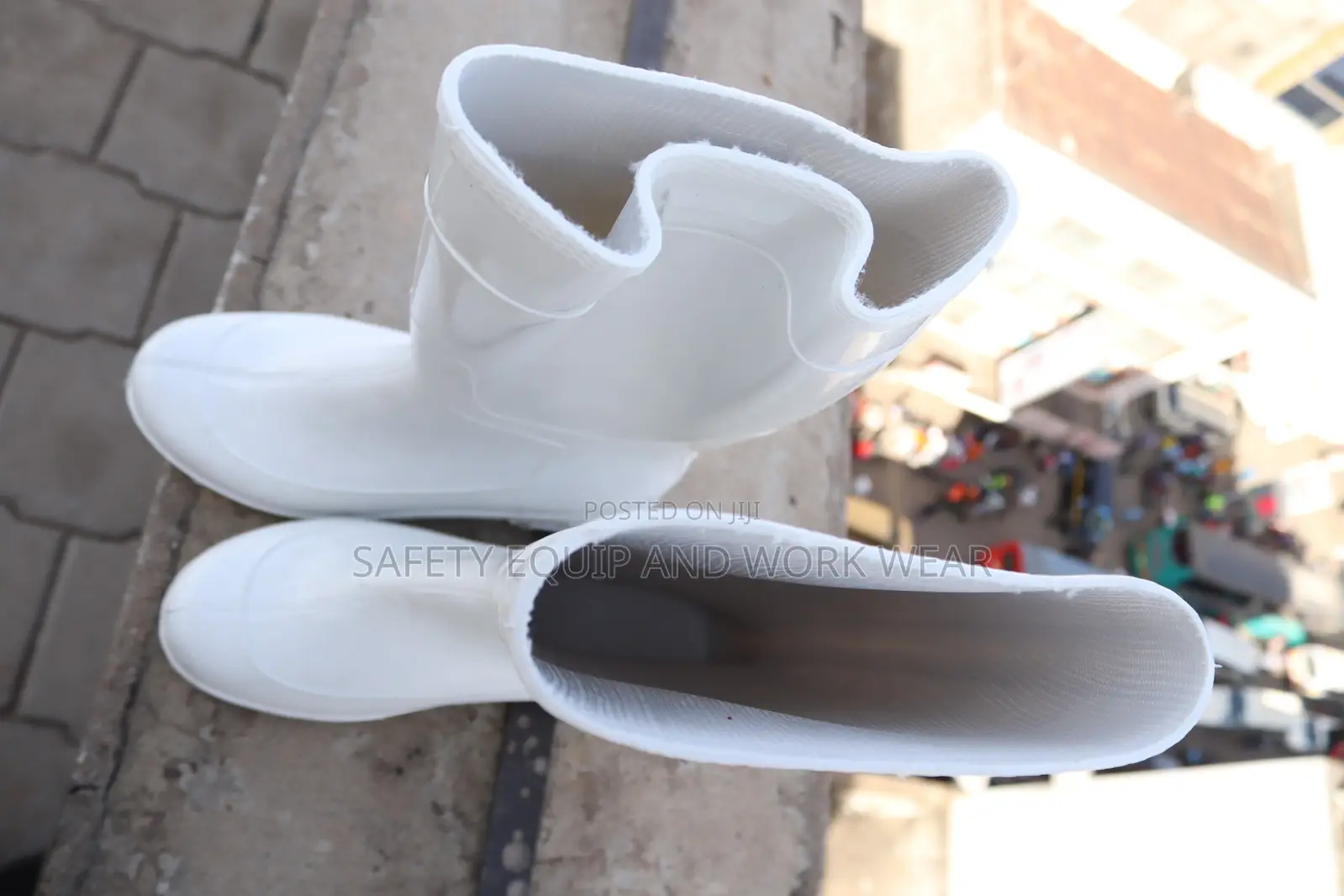 Light Gumboots In White
