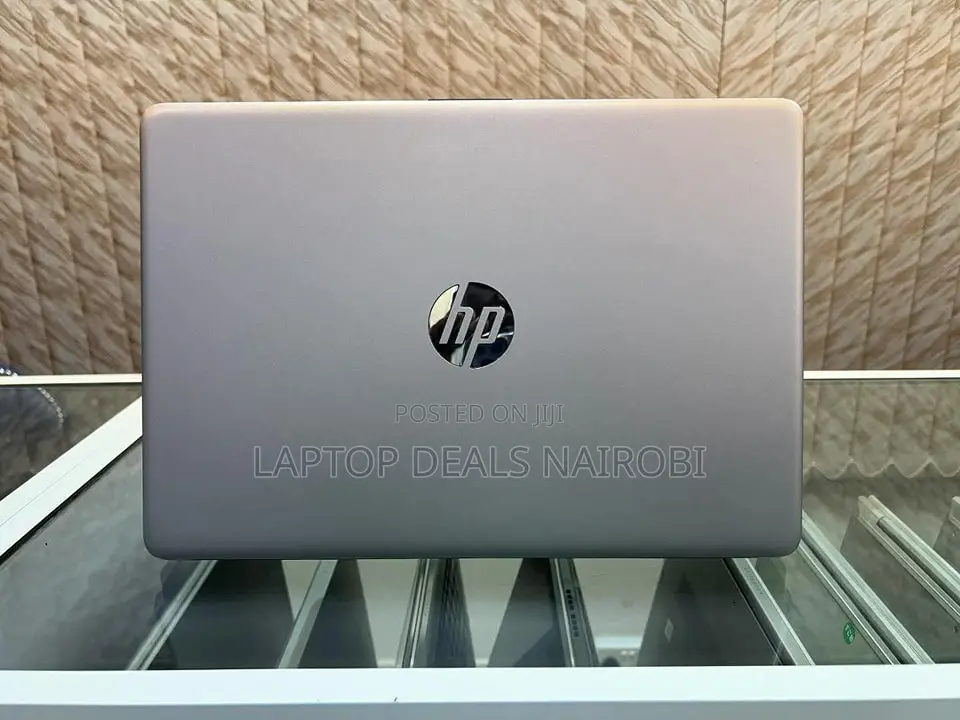 Laptop HP 240 G9 16GB Intel Core I7 HDD+SSD 128GB