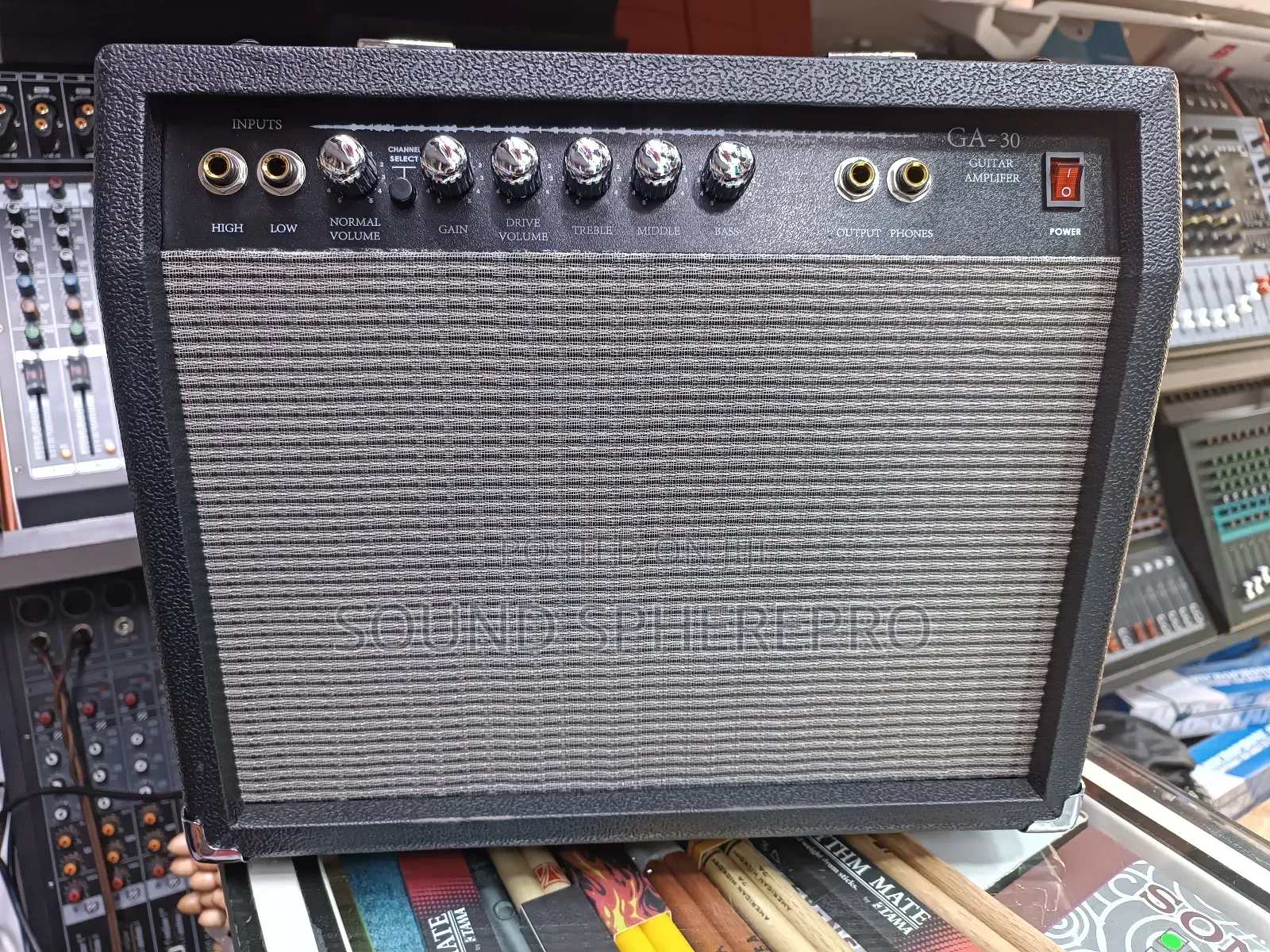 Ga-30 Solo Guitar Combo