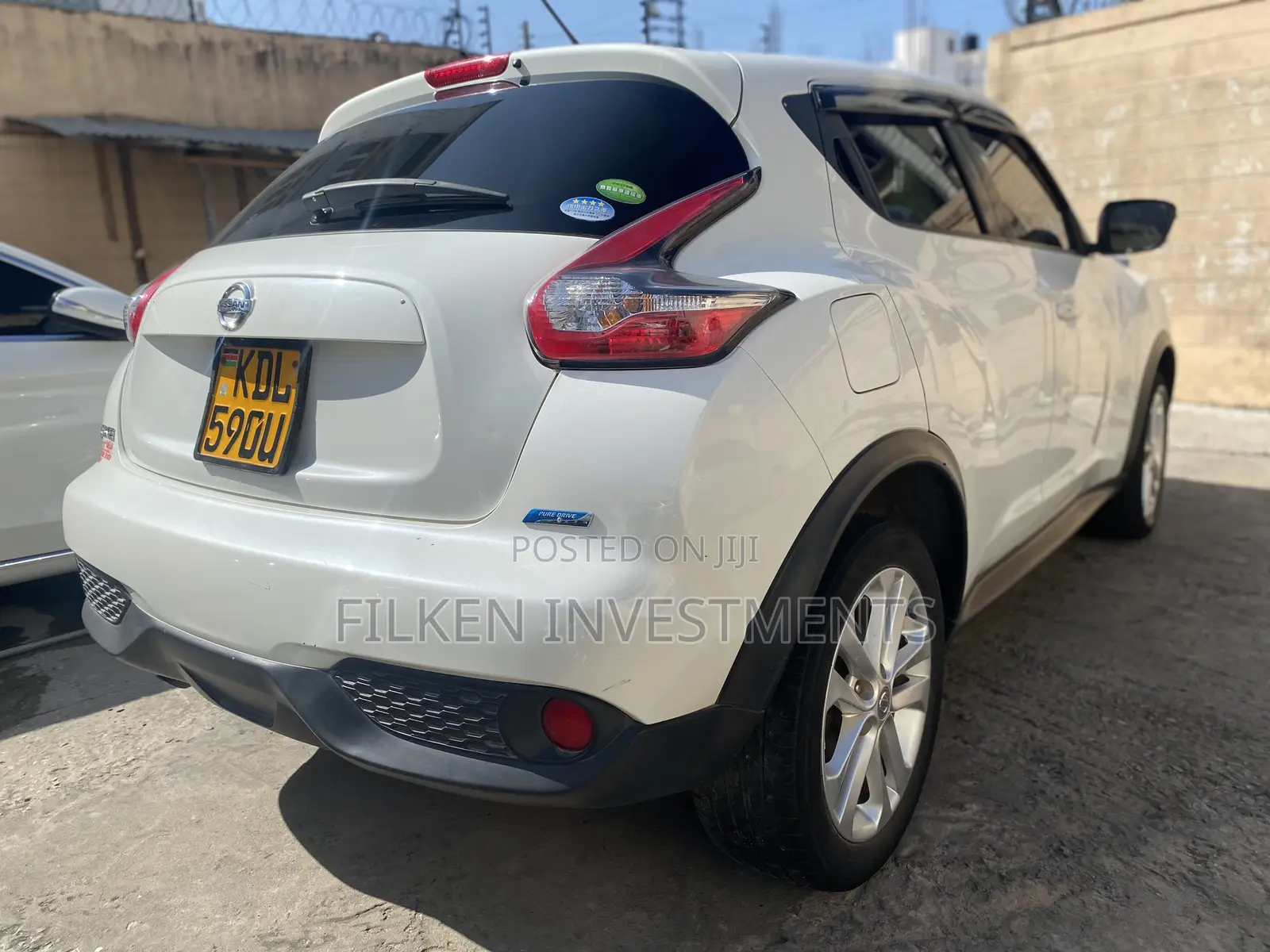 Nissan Juke S FWD 2016 White