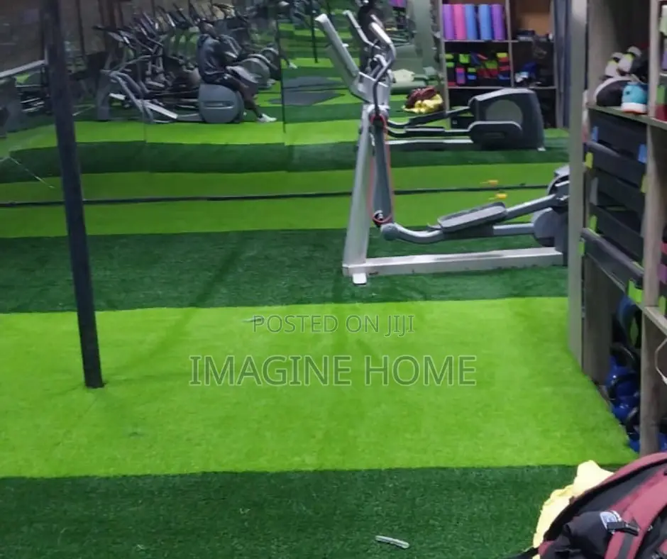 Artificial Green Grass Carpet Gym Space Elegant and Unique