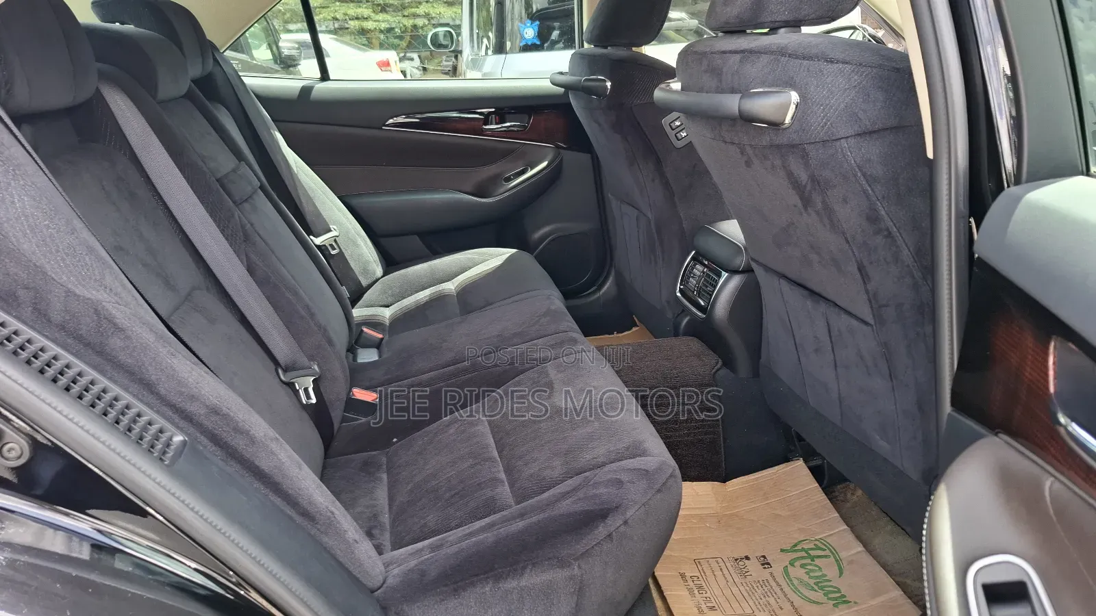 Toyota Crown 2017 Black