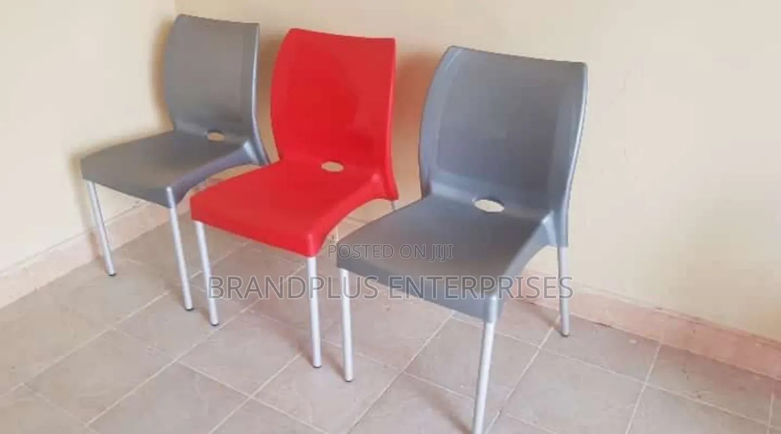 Unique Plastic Chairs
