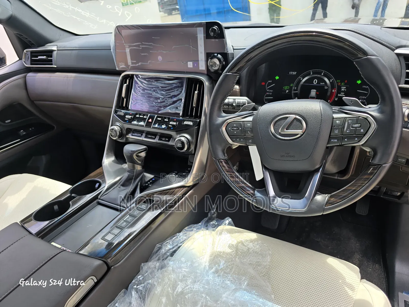 New Lexus LX 2024 Silver
