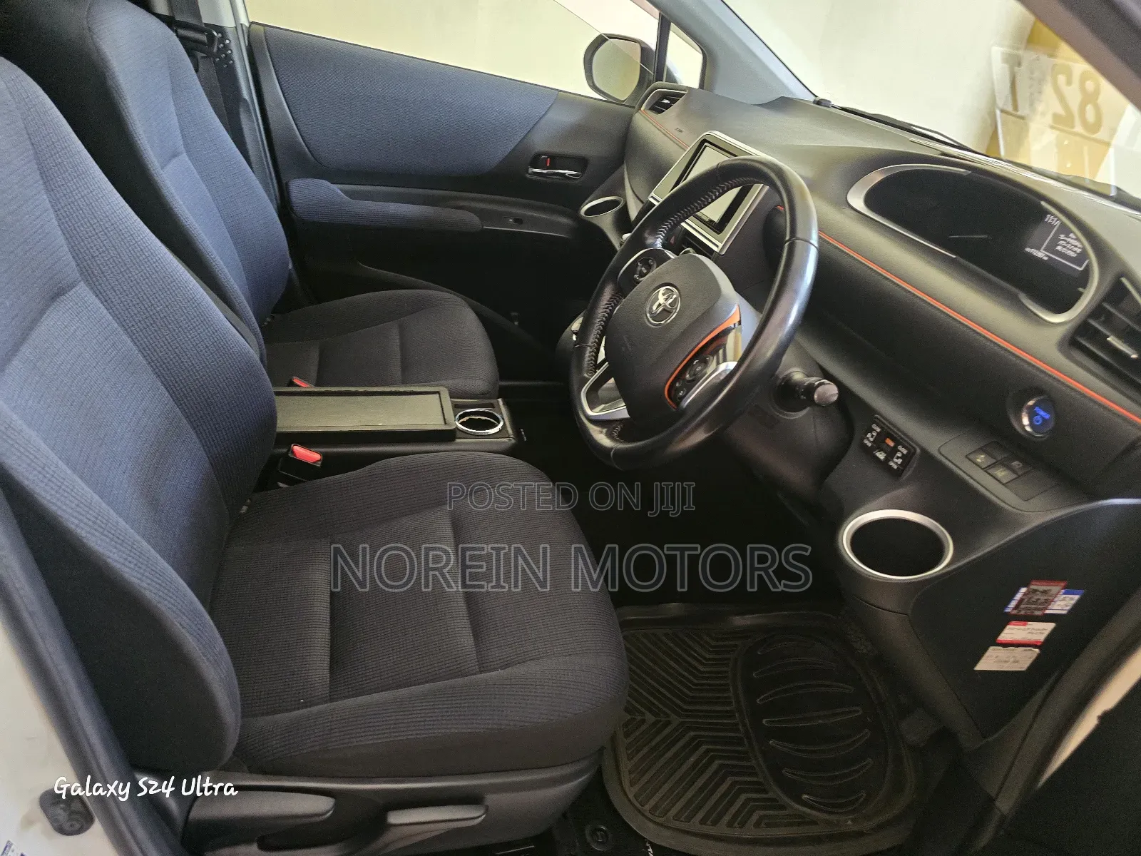 Toyota Sienta 2017 White