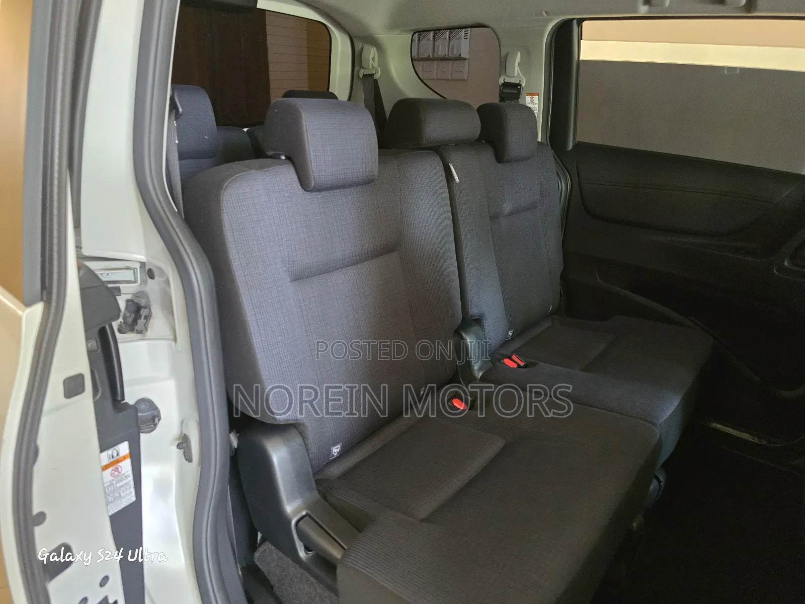 Toyota Sienta 2017 White