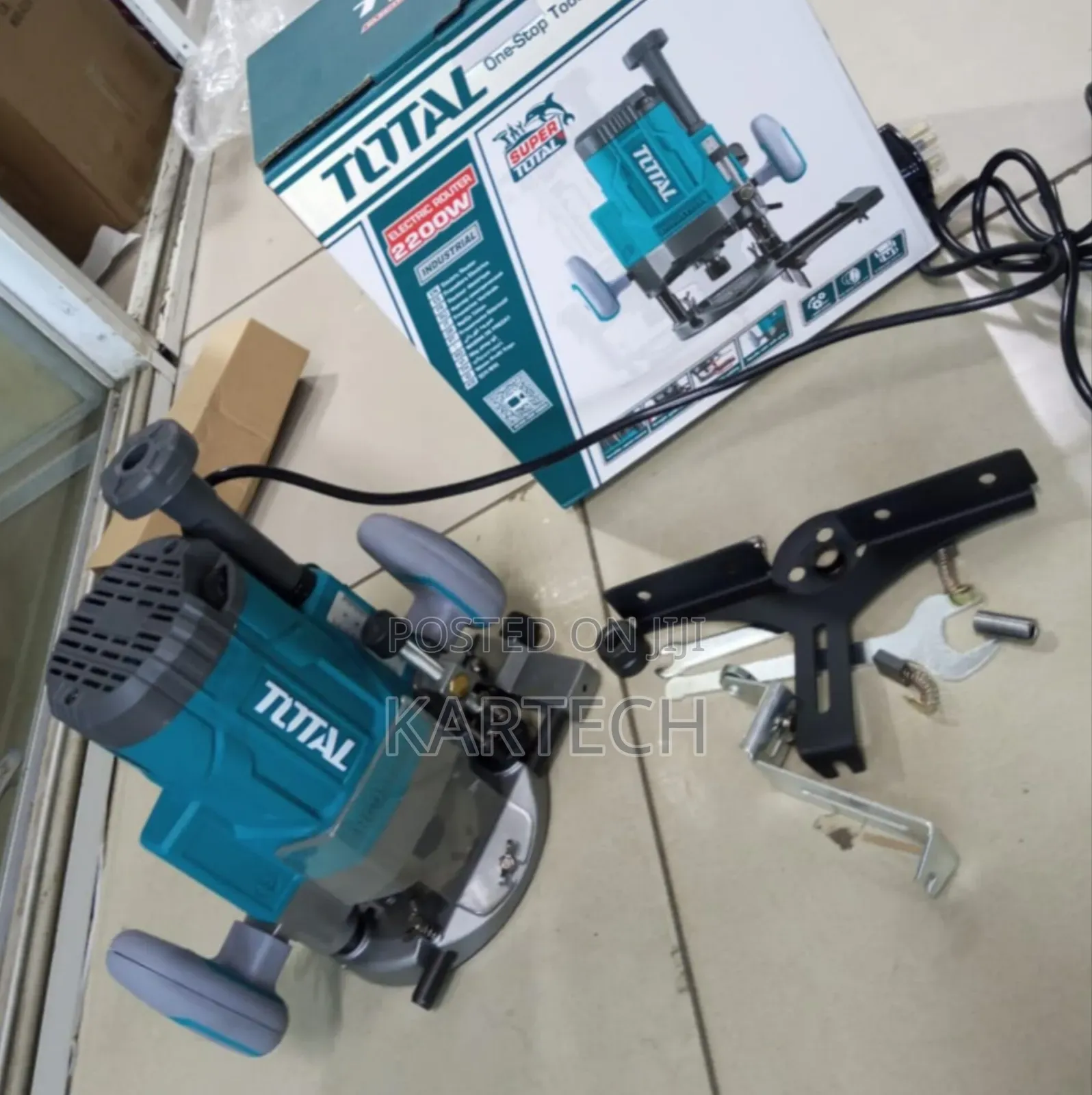 TOTAL Plunge Industrial Wood Router