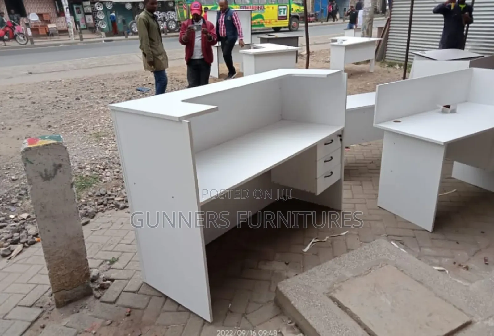 1.4m Reception Desk