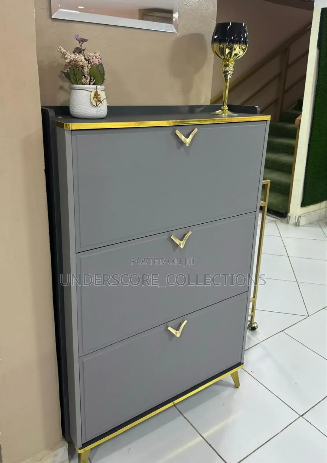 *Slim Modern Shoe Cabinet/Entrance Cabinet in Grey.