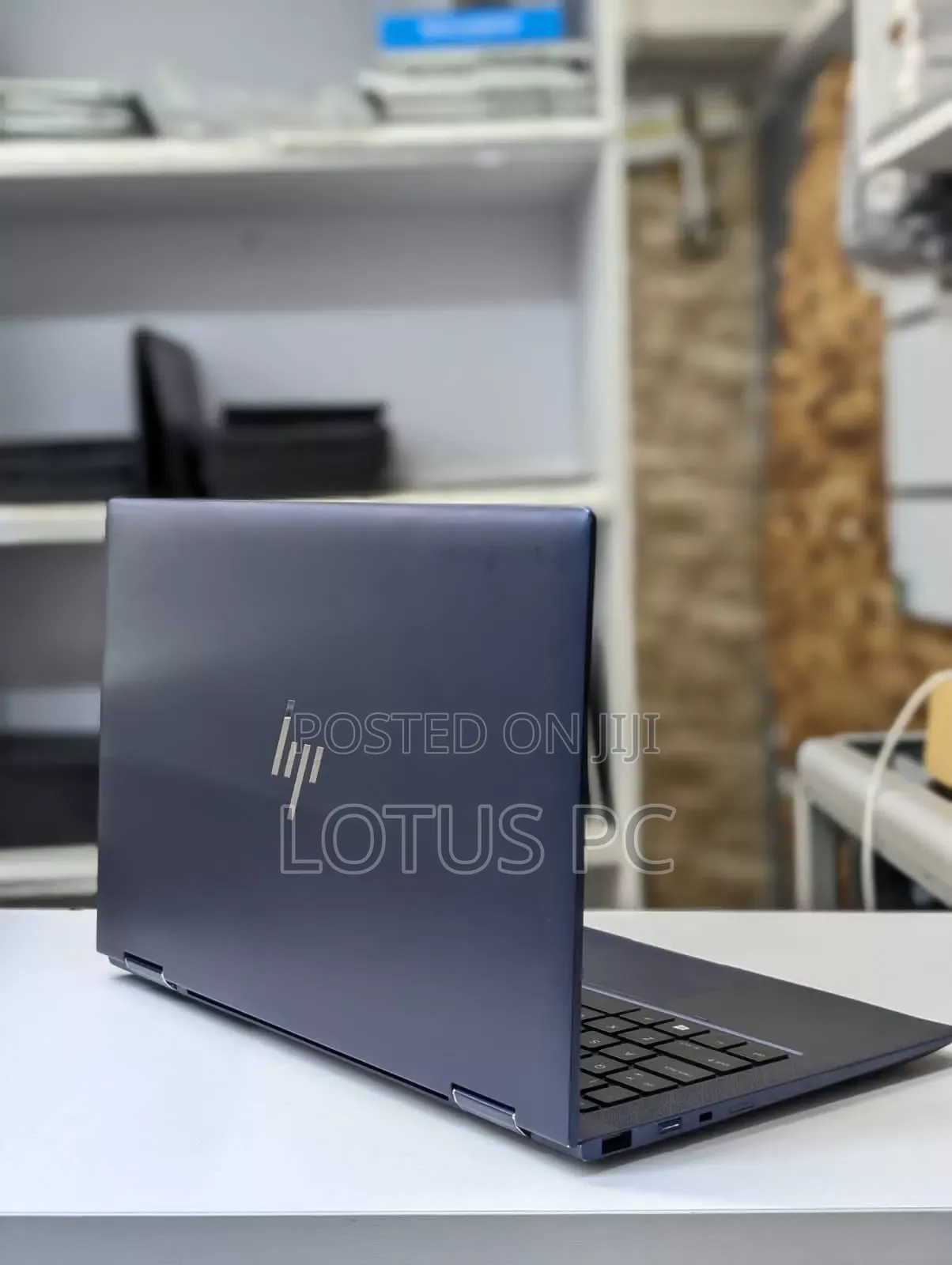Laptop HP Dragonfly G4 16GB Intel Core I7 SSD 512GB