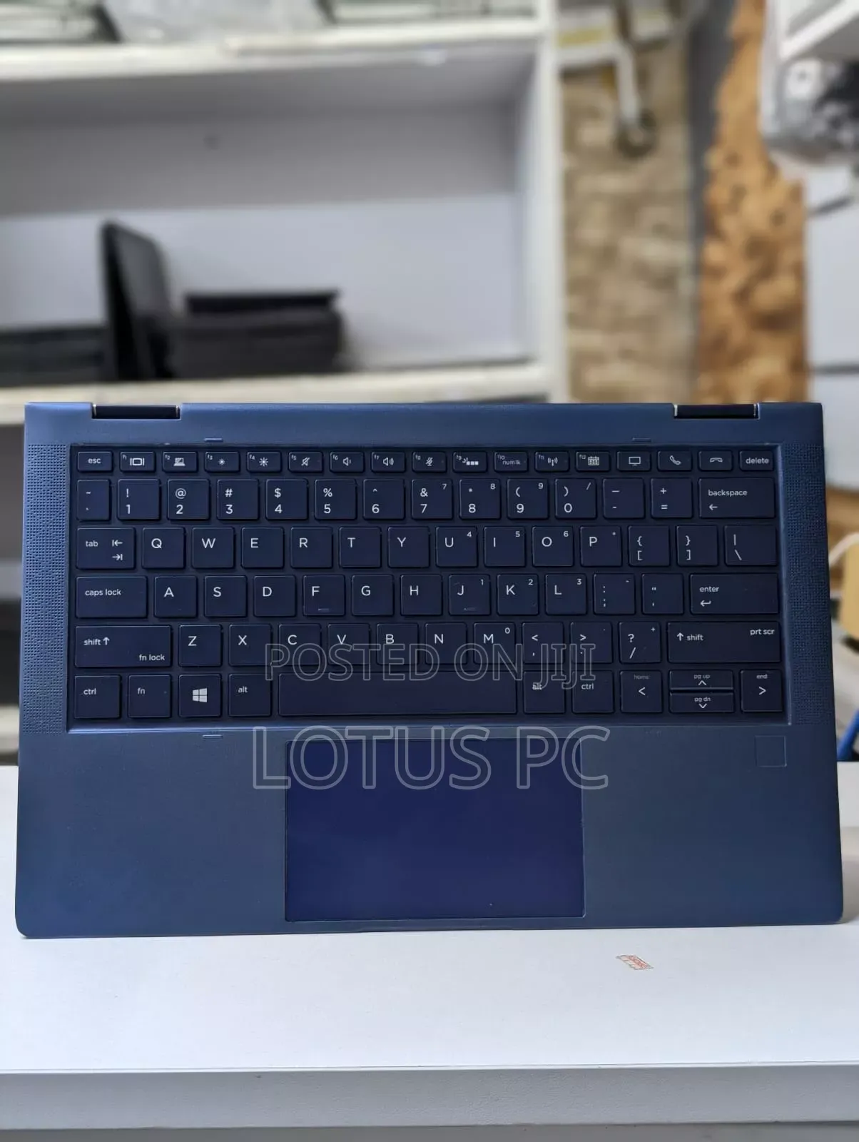 Laptop HP Dragonfly G4 16GB Intel Core I7 SSD 512GB