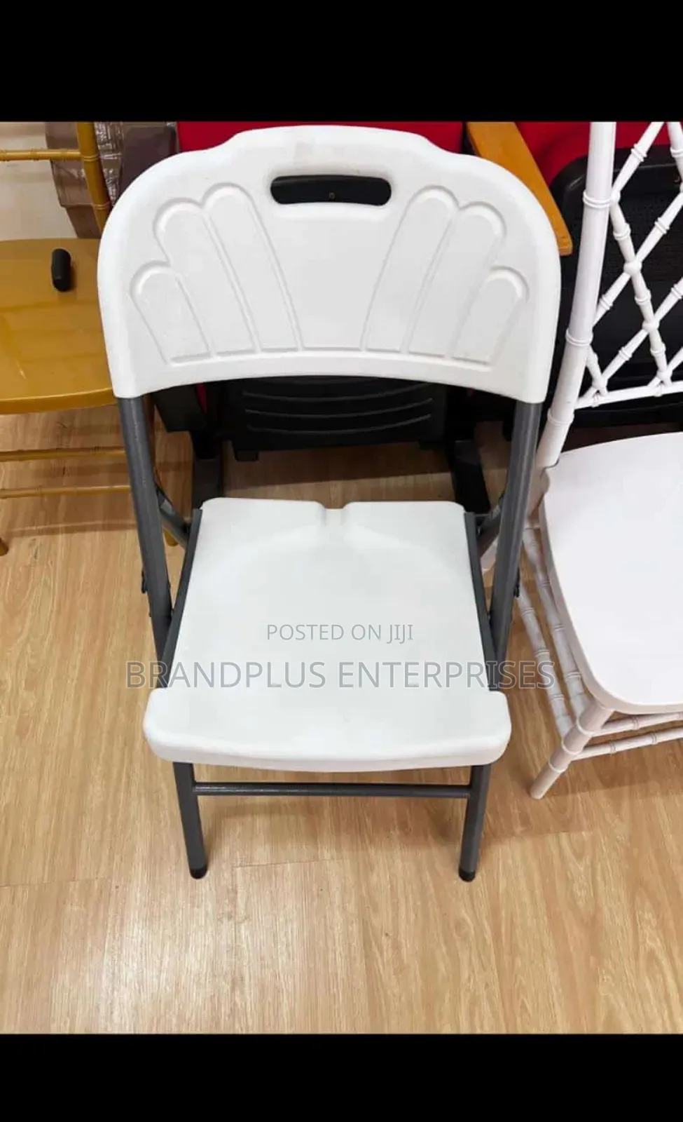 White Foldable Outdoor Chair