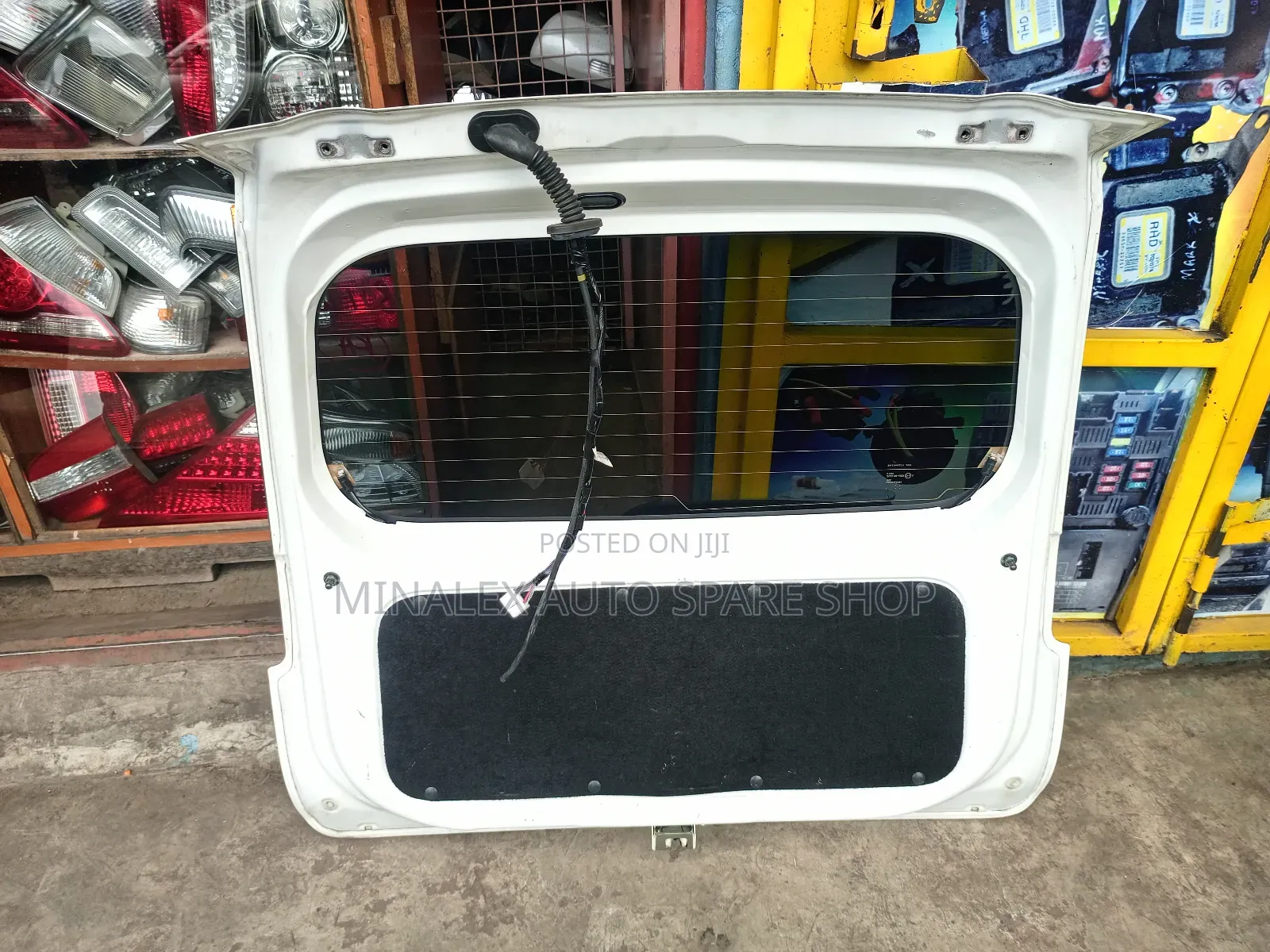 Boot Mitsubishi Ekwagon