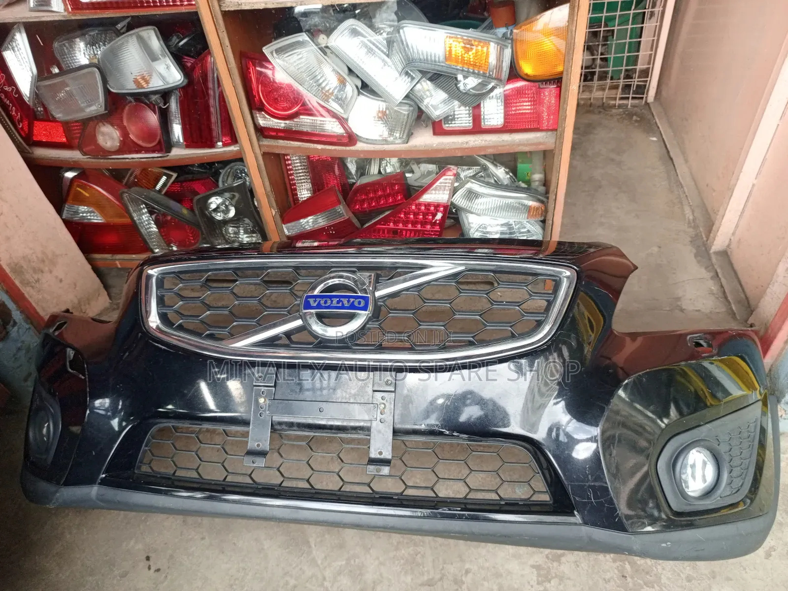 Volvo C30 Front Bumper Complete With Grill And Foglights