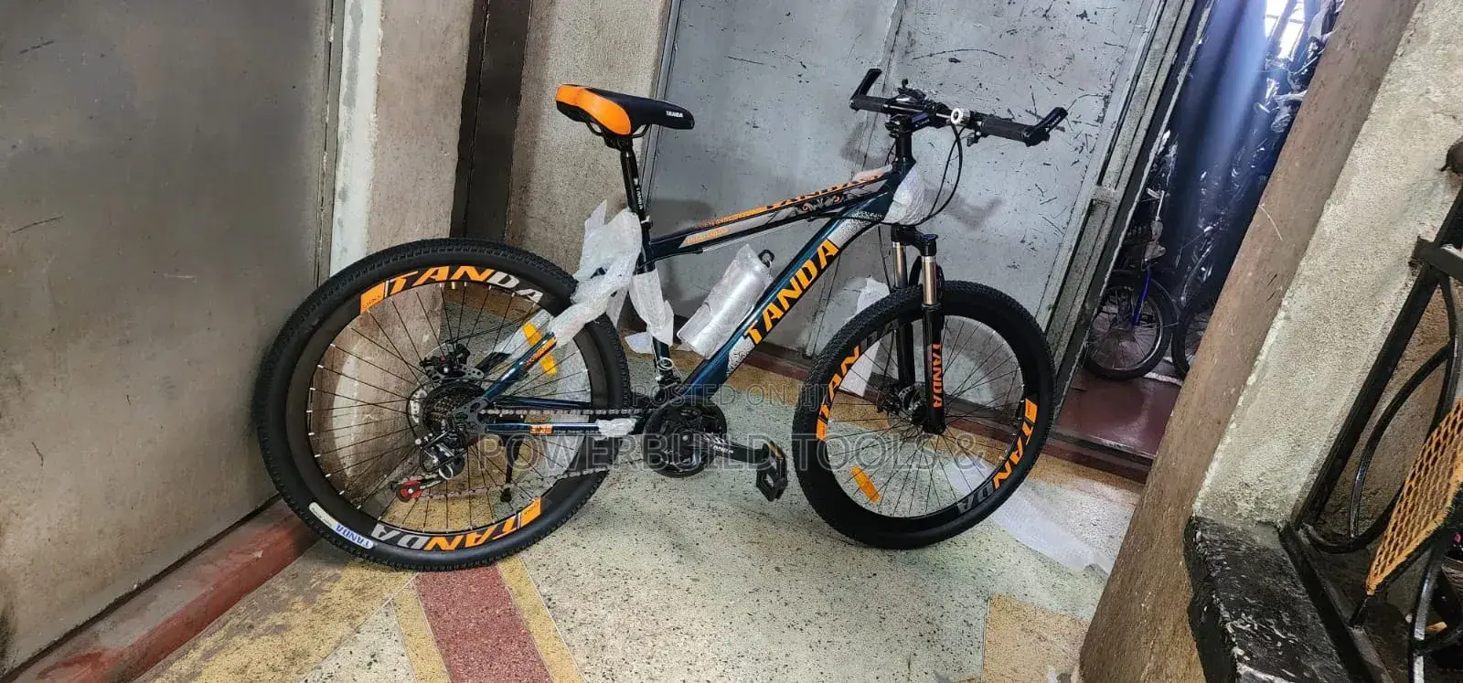 Adult Bicycle Tanda Make Size 26