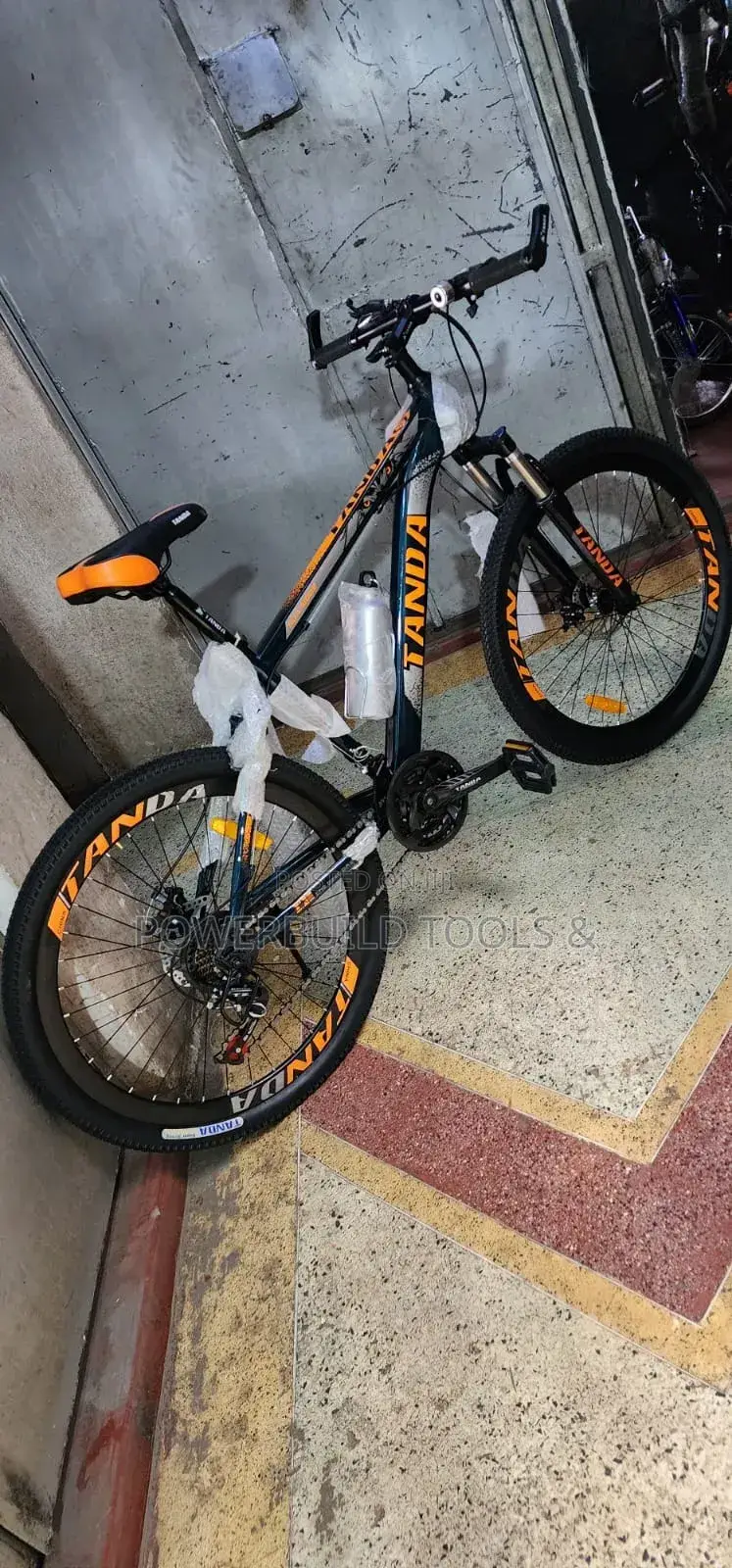 Adult Bicycle Tanda Make Size 26