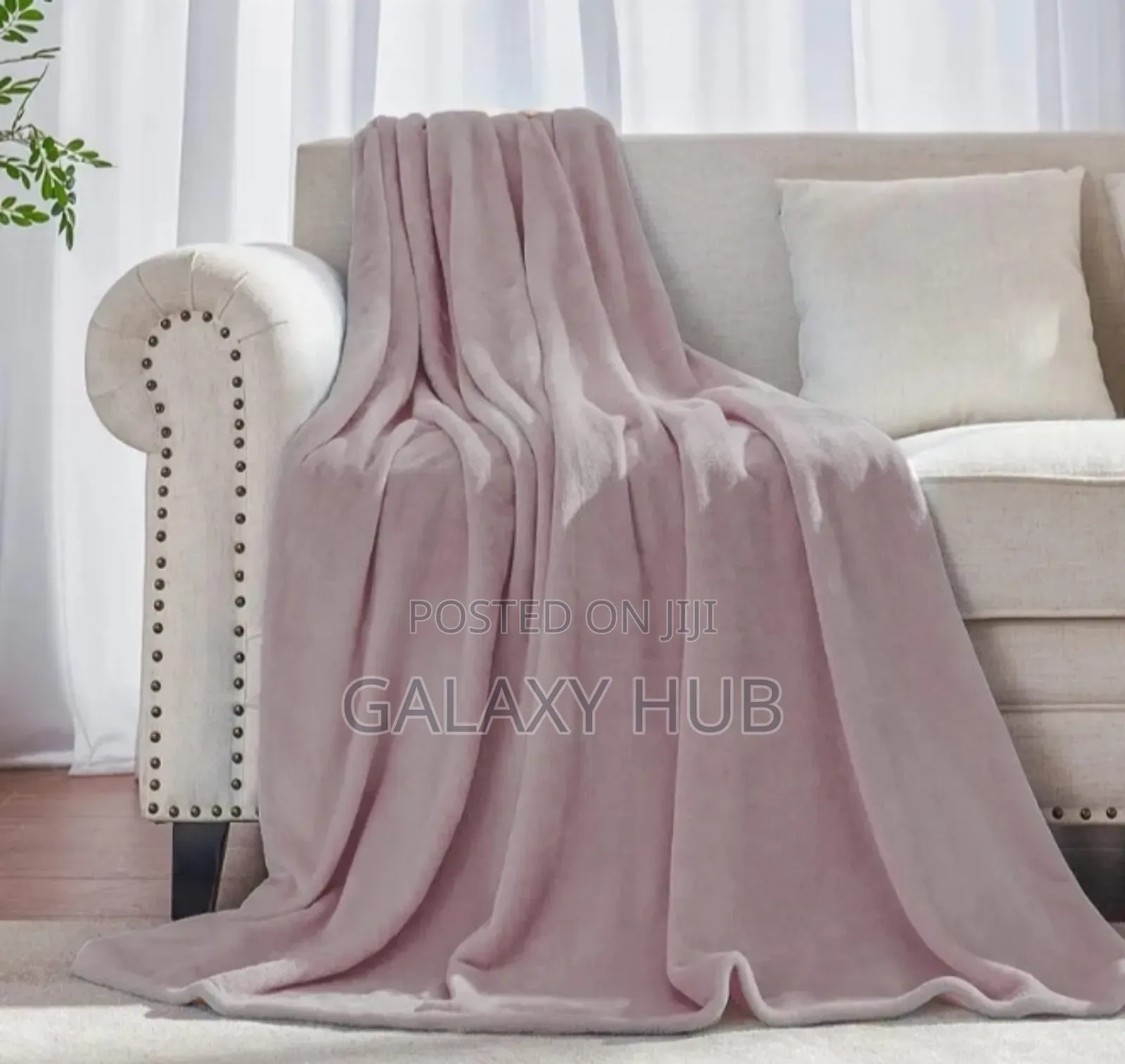 Warm Fleece Vervet Coloured Blankets Size: 6x6