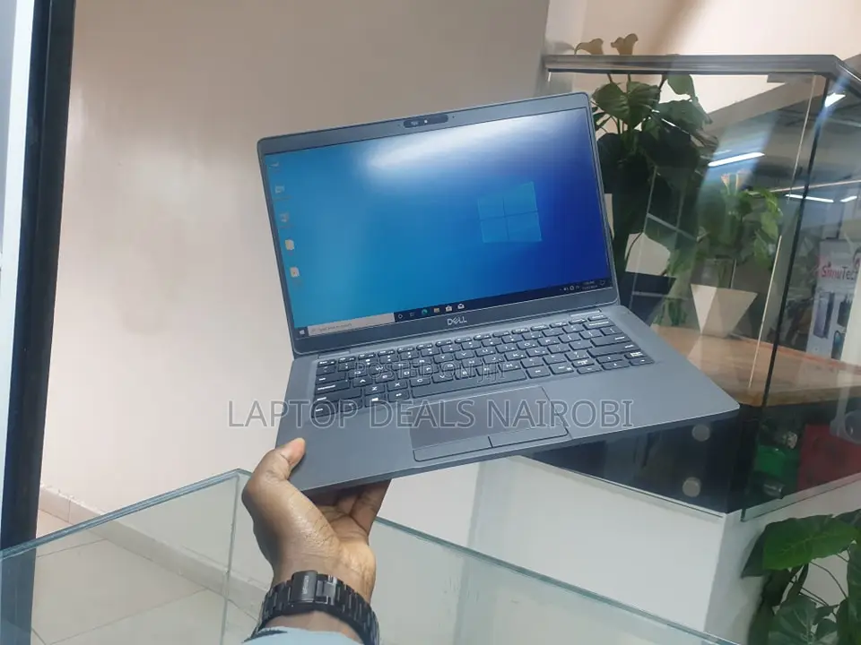 Laptop Dell Latitude 5300 8GB Intel Core I5 SSD 256GB