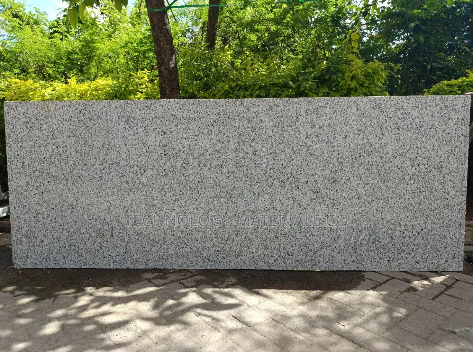 White Eldo Island Granite(7.87ft * 2.95ft * 18mm)
