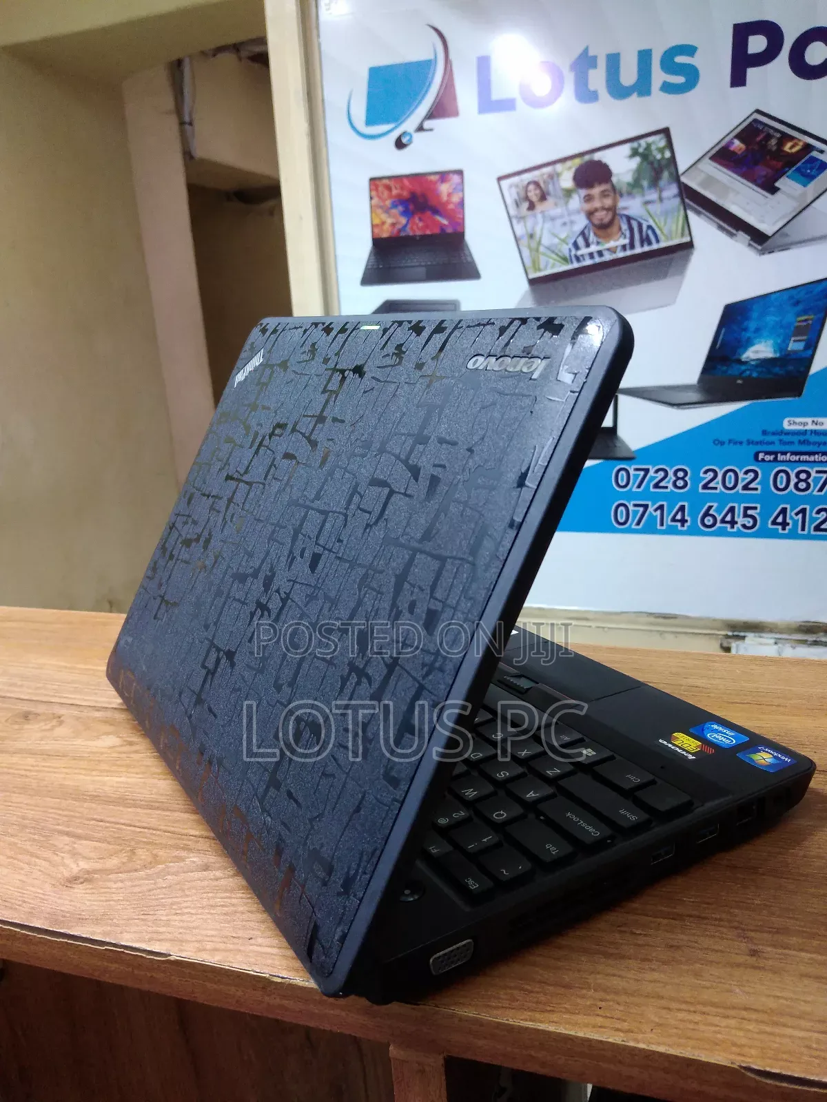 Laptop Lenovo ThinkPad X131e 4GB Intel Celeron HDD 500GB