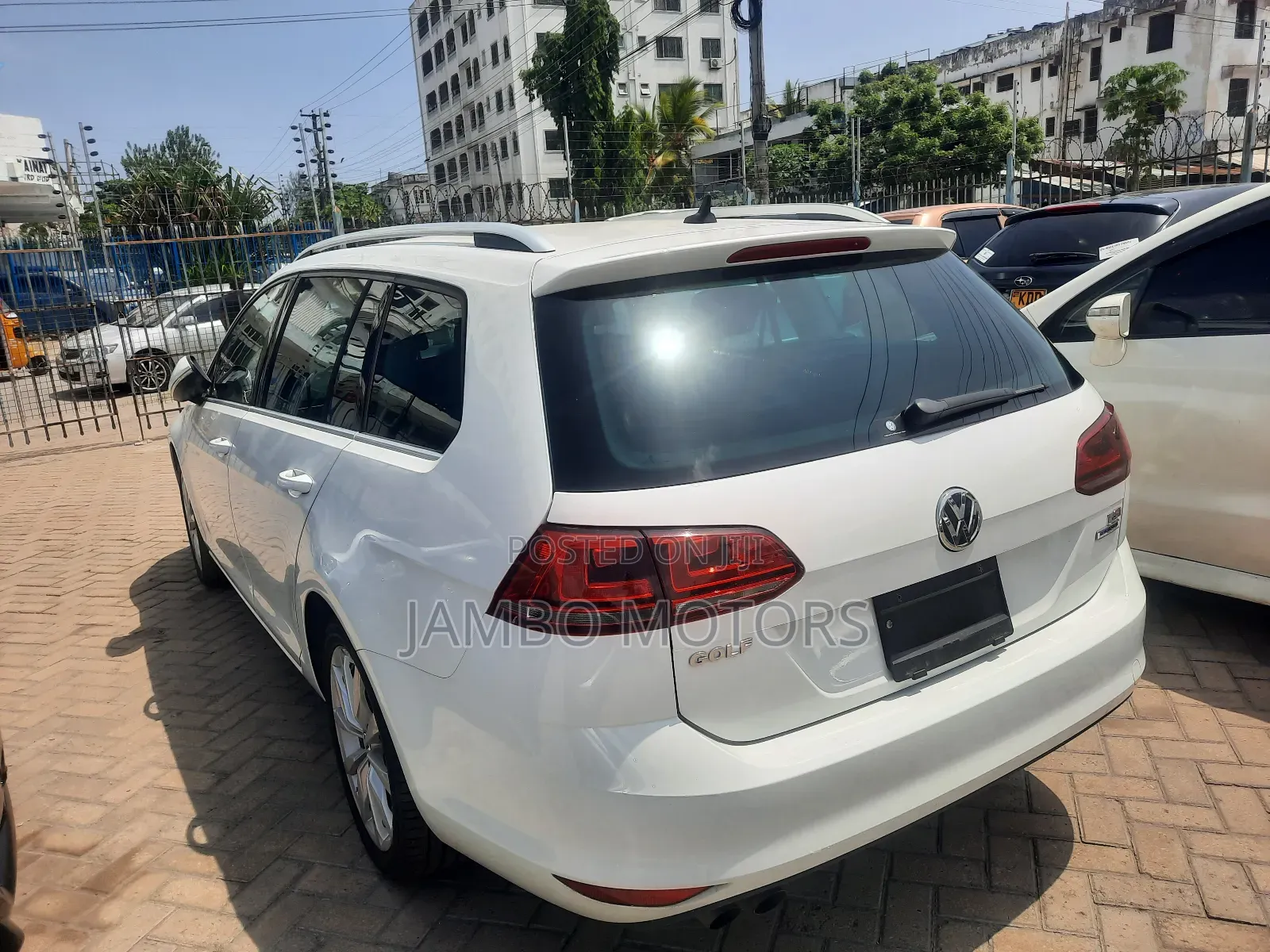 Volkswagen Golf Variant 2018 White