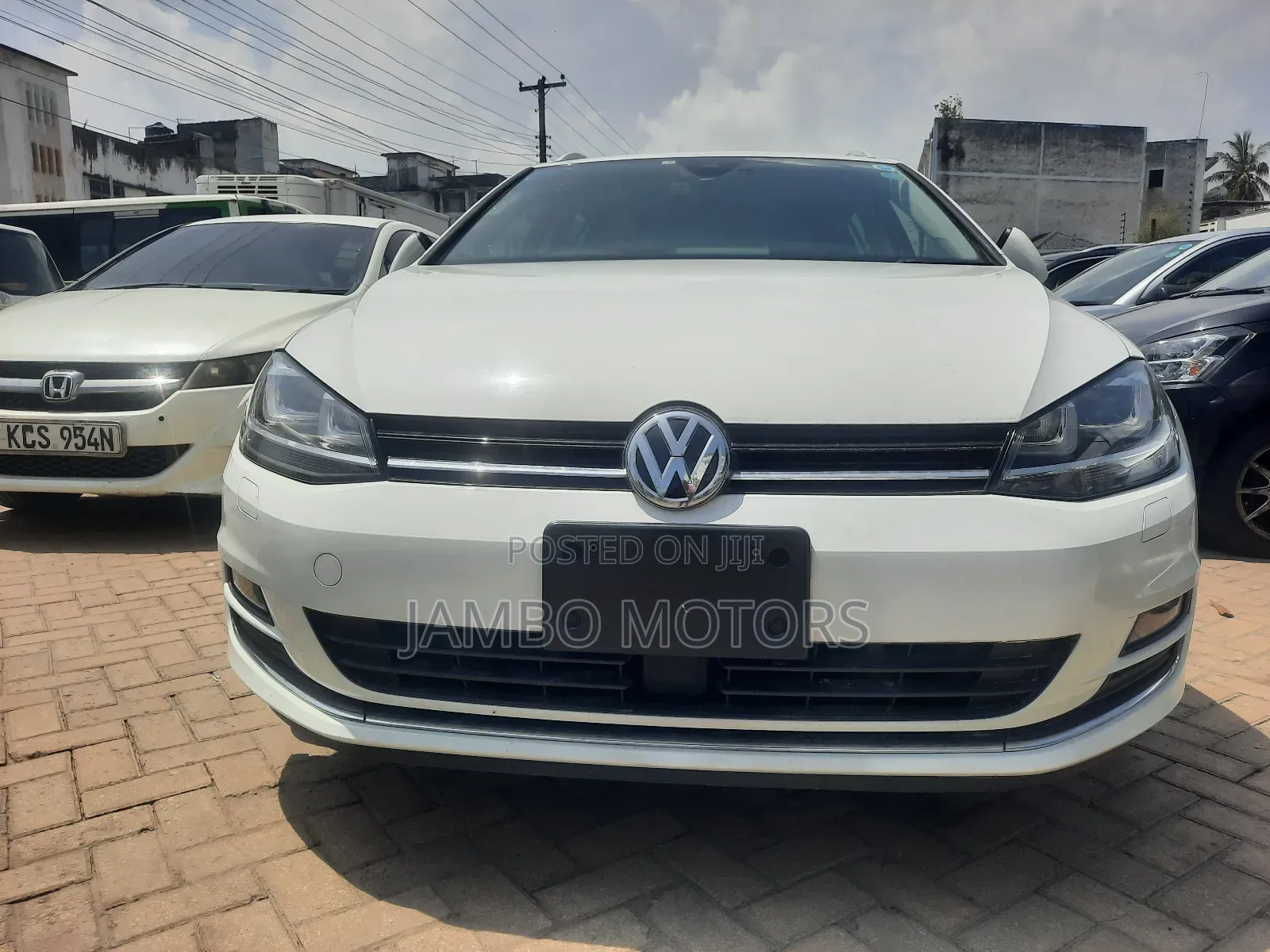 Volkswagen Golf Variant 2018 White