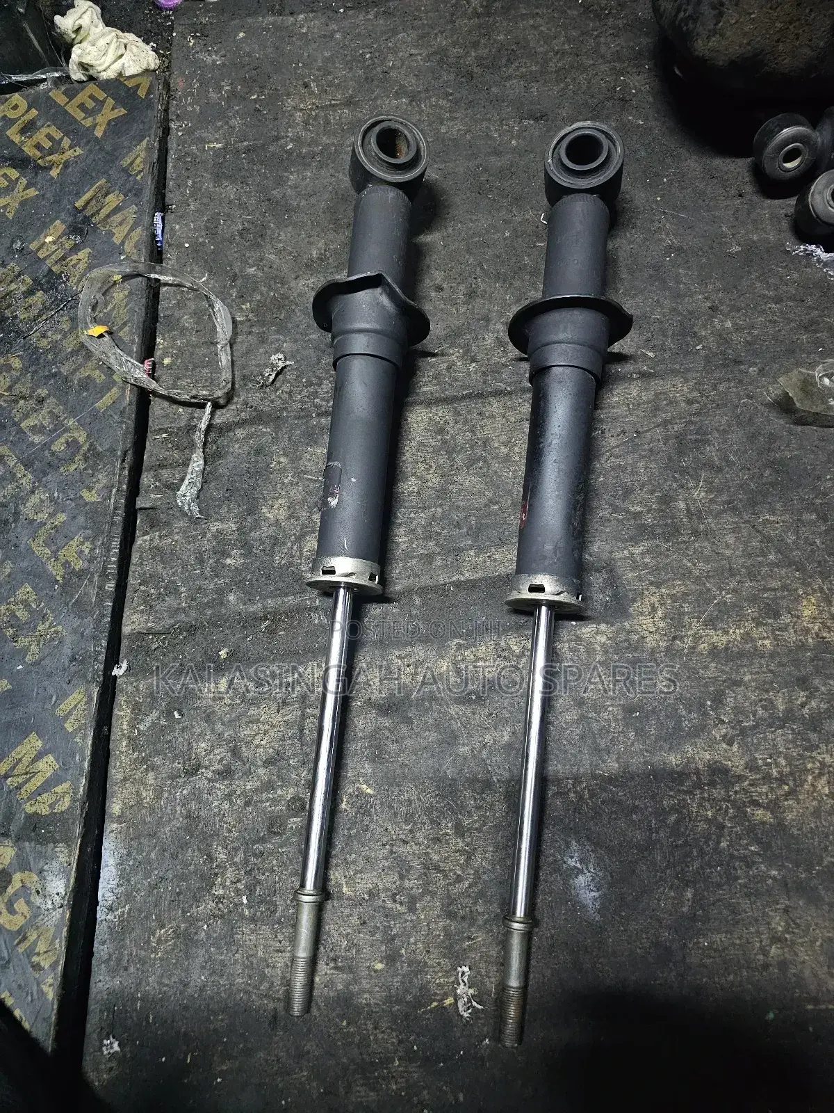 Rear Shock Toyota Nze