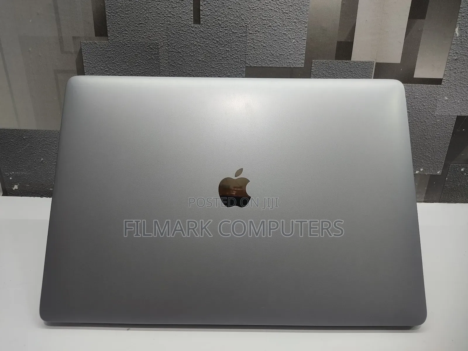 Laptop Apple MacBook Pro 2017 16GB Intel Core i7 SSD 512GB