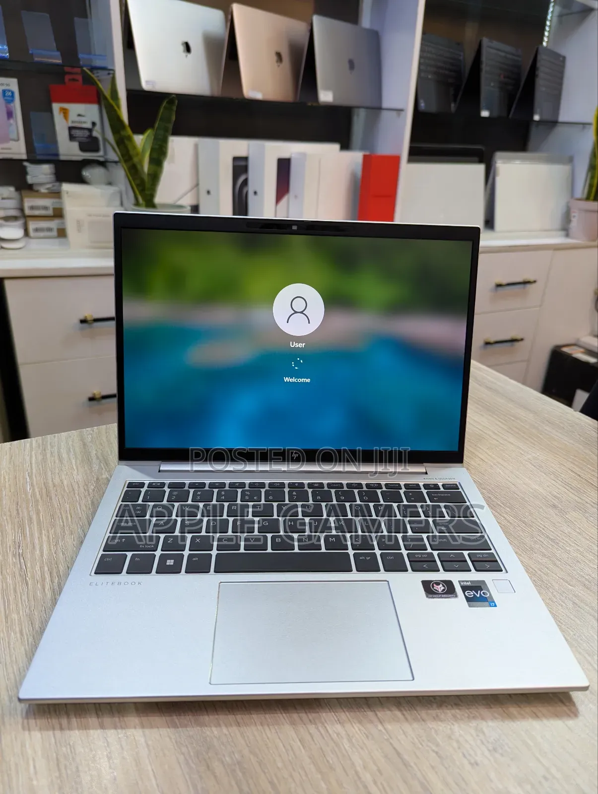 Laptop HP EliteBook 830 G9 16GB Intel Core I7 SSD 1T
