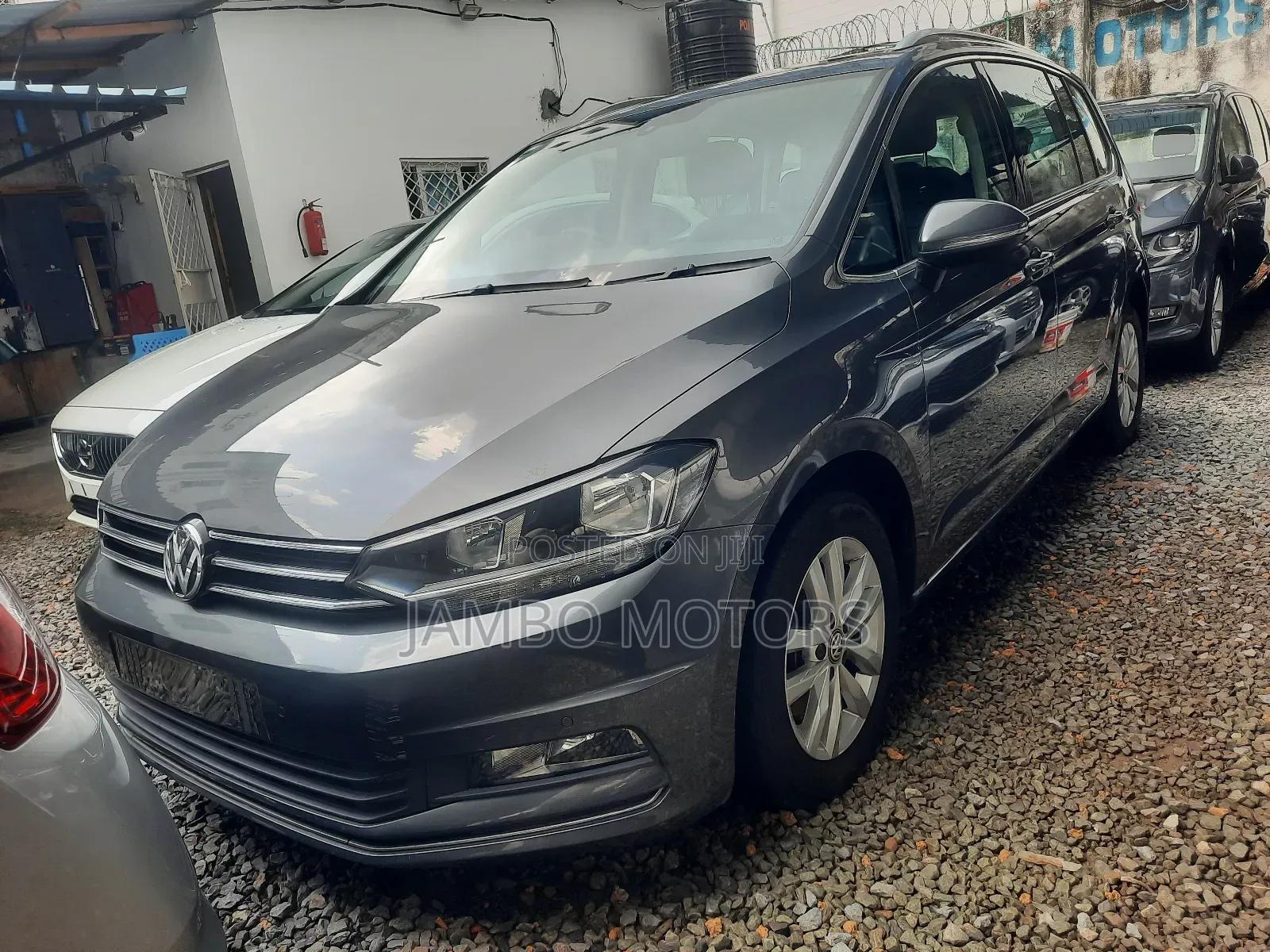 Volkswagen Touran 2018 Gray