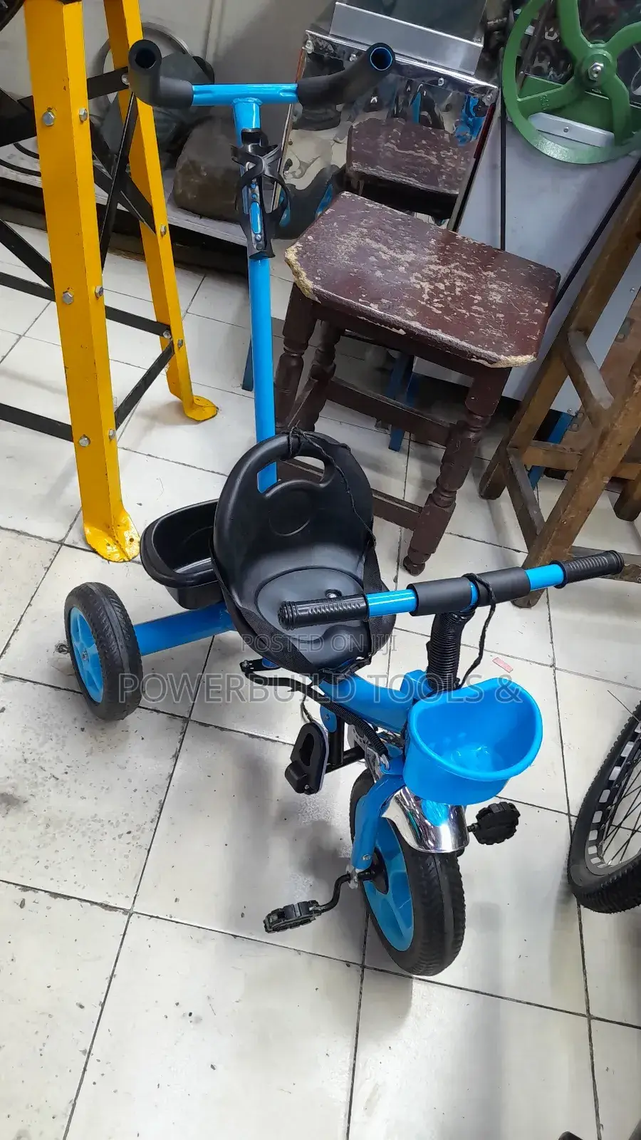 Toddler Training Tricycle With Safety Handle and Belt