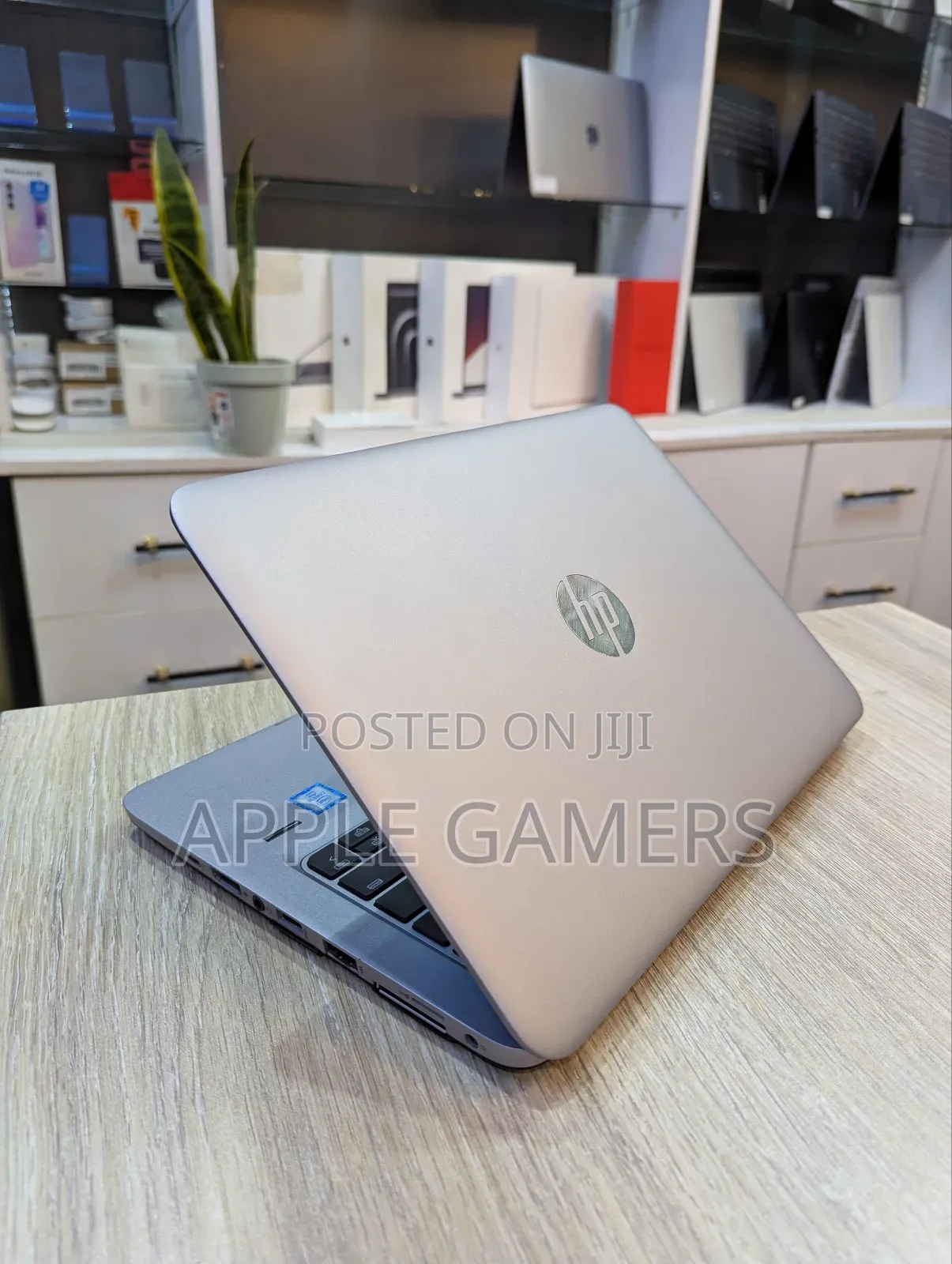 Laptop HP EliteBook 820 G3 8GB Intel Core I5 SSD 256GB