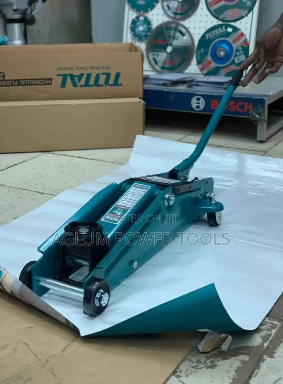 Total Floor Jack 3 Tons